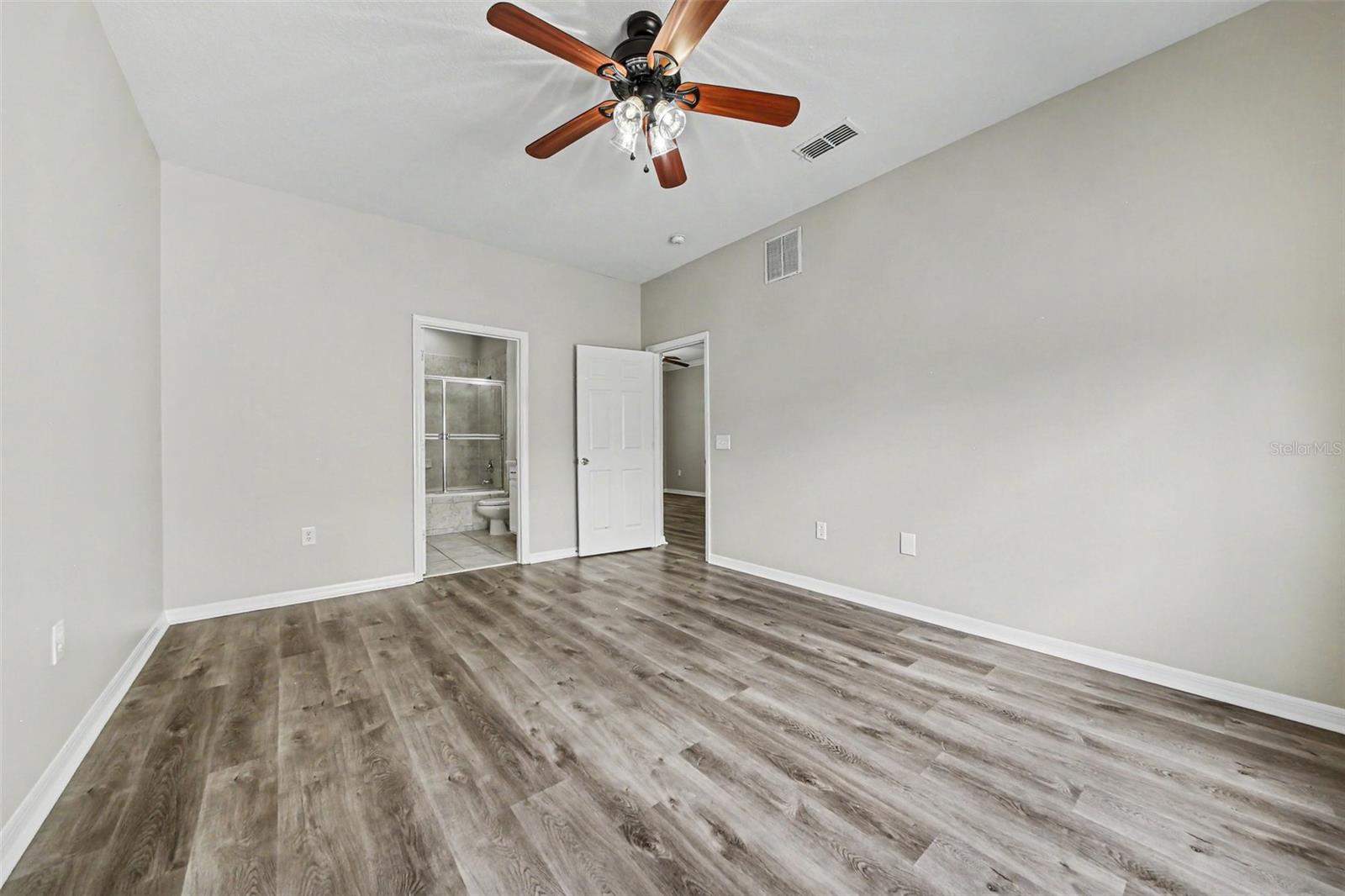 5579 Somersby Rd Property Photo 21