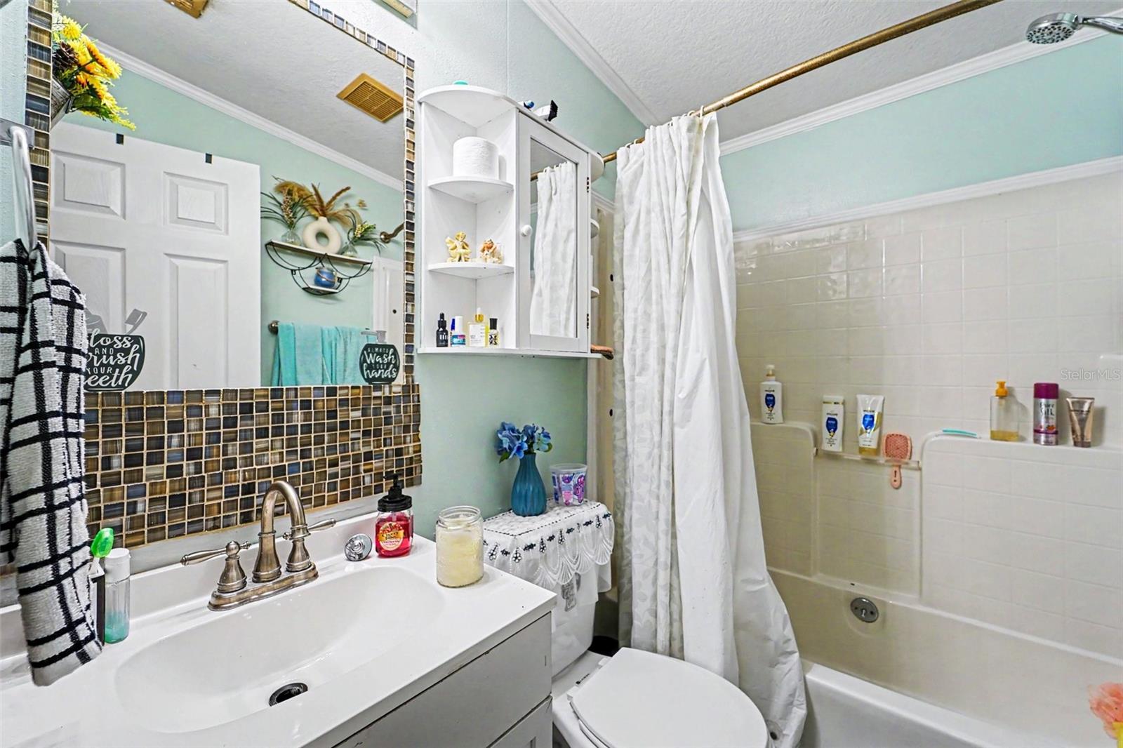 38030 Lawanda Loop Property Photo 9
