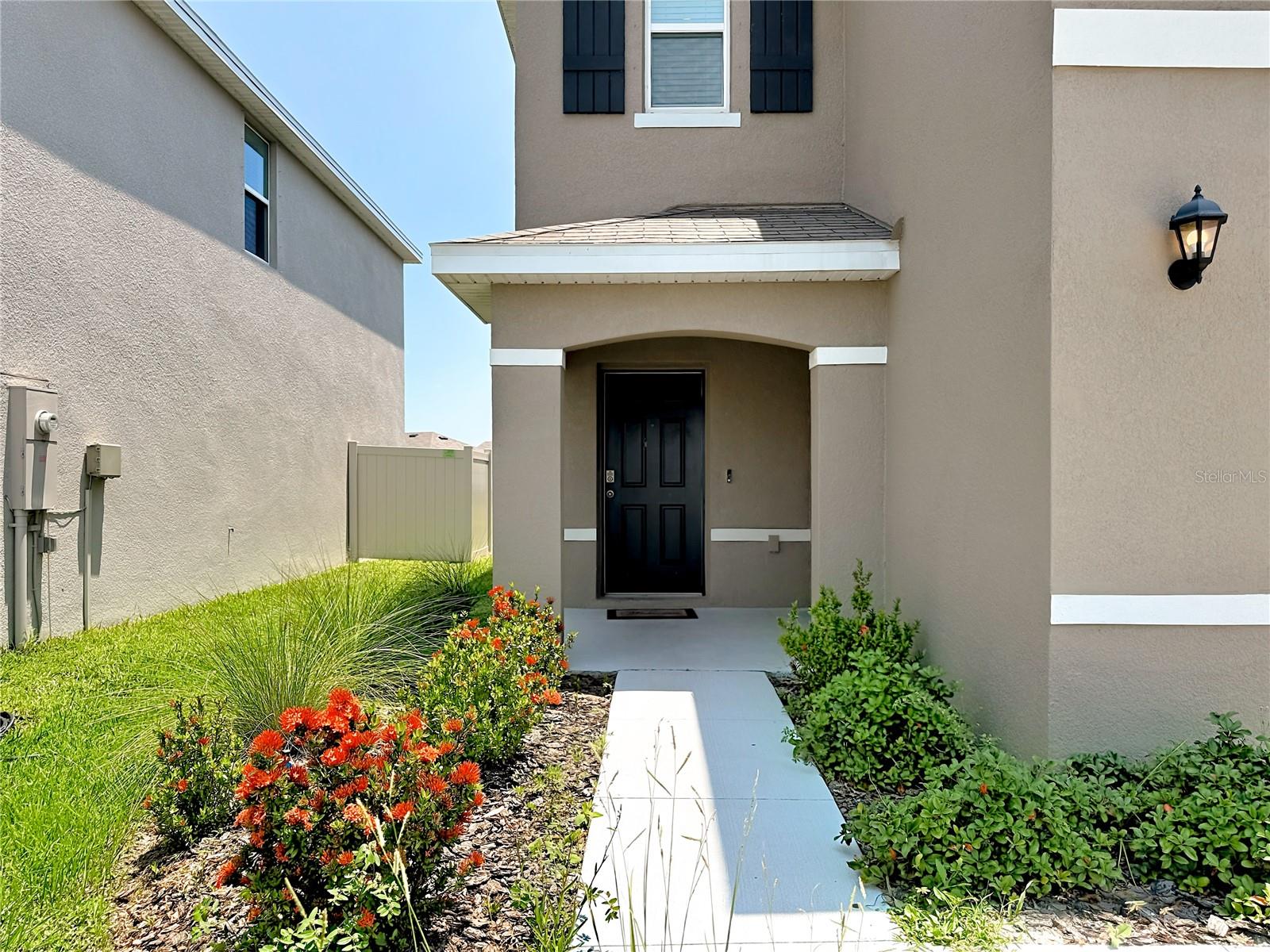 12142 Mountain Island Trl Property Photo 2