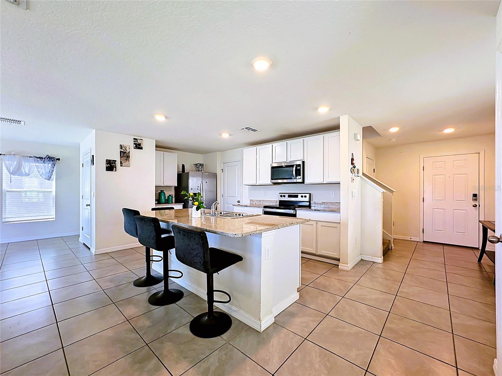 12142 Mountain Island Trl Property Photo 11
