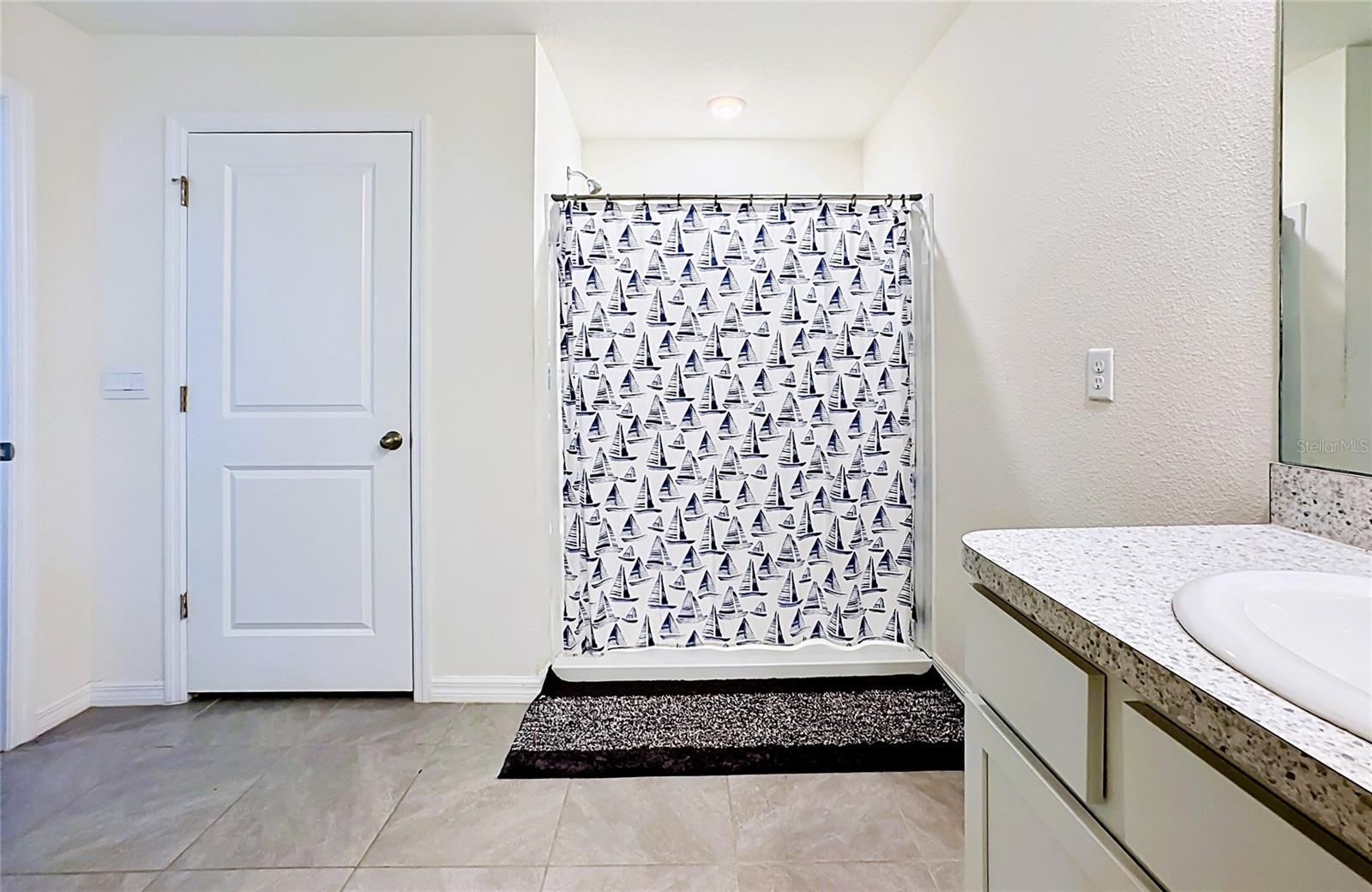 12142 Mountain Island Trl Property Photo 18