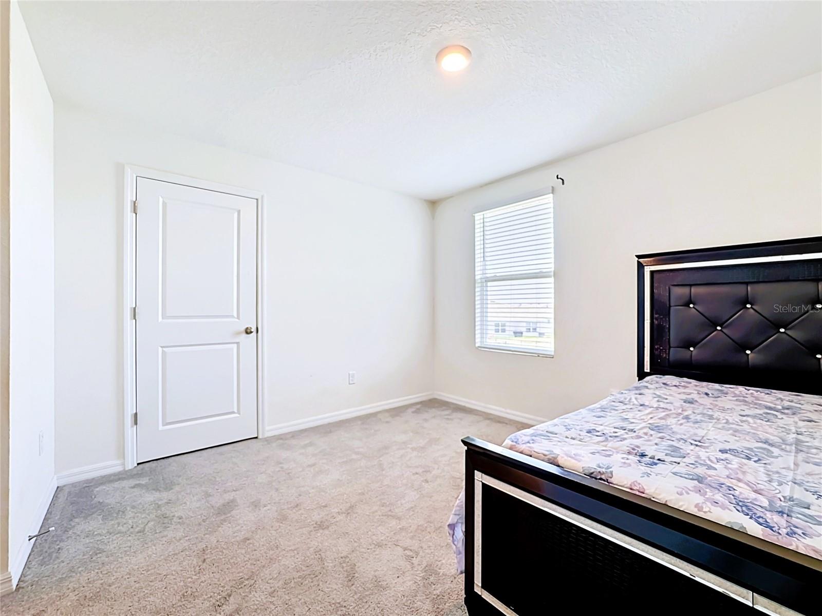 12142 Mountain Island Trl Property Photo 23