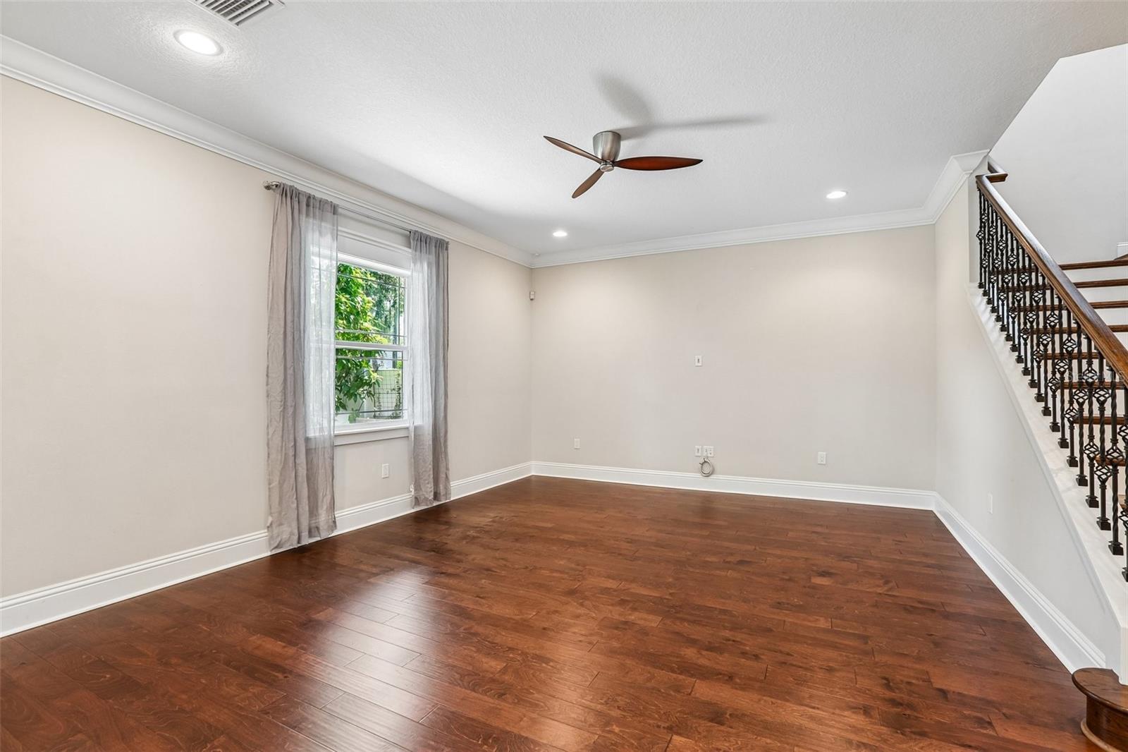 3627 E Clark Cir Property Photo 7