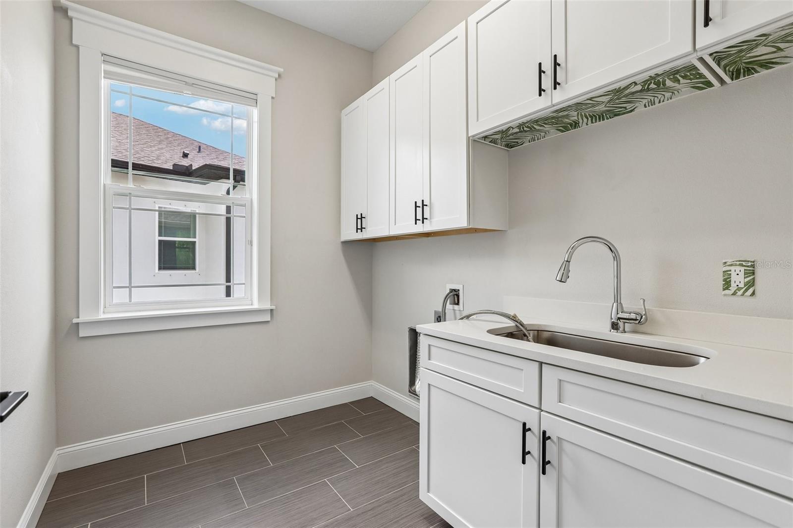 3627 E Clark Cir Property Photo 31