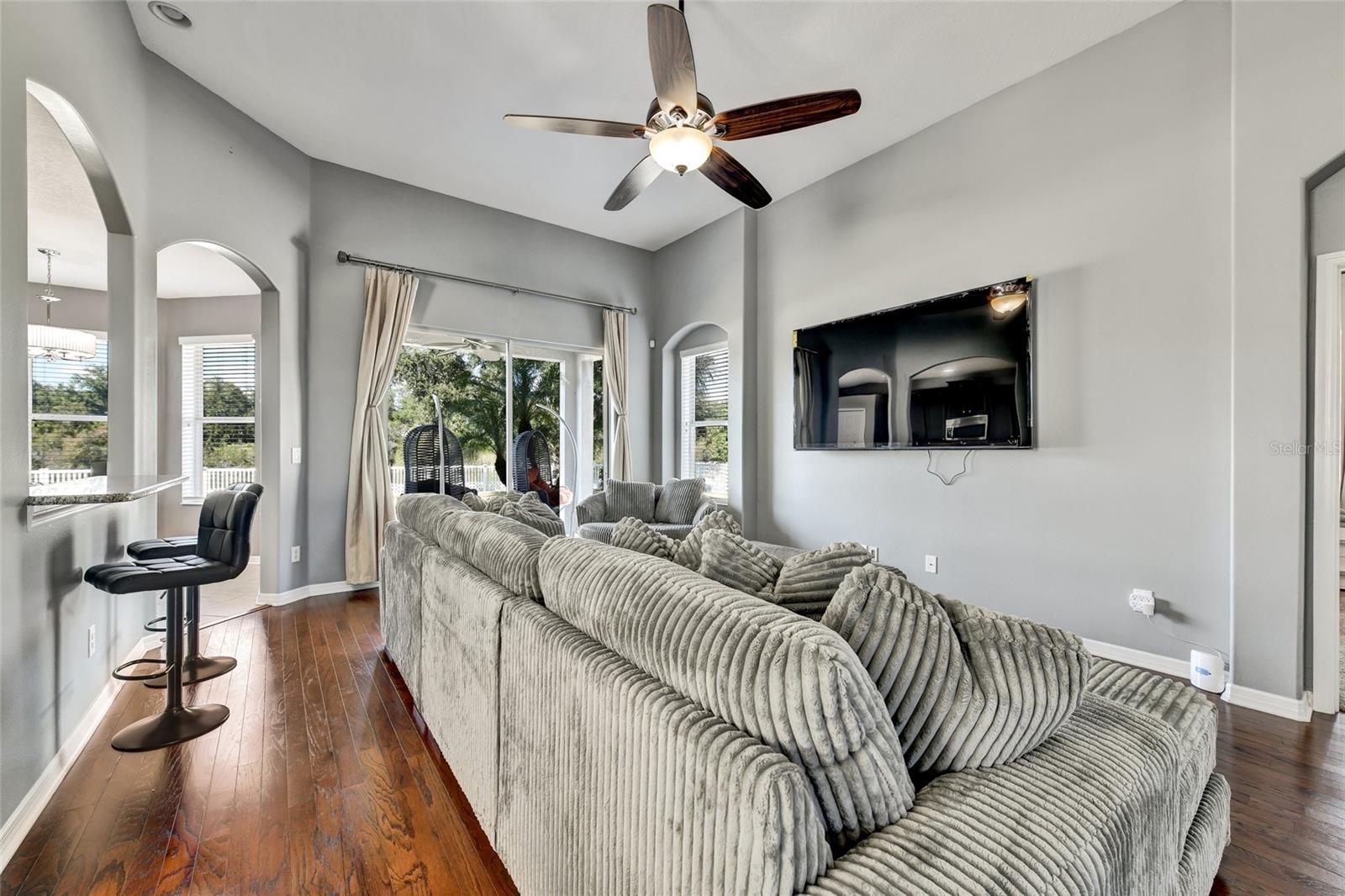 7514 Forest Mere Dr Property Photo 10
