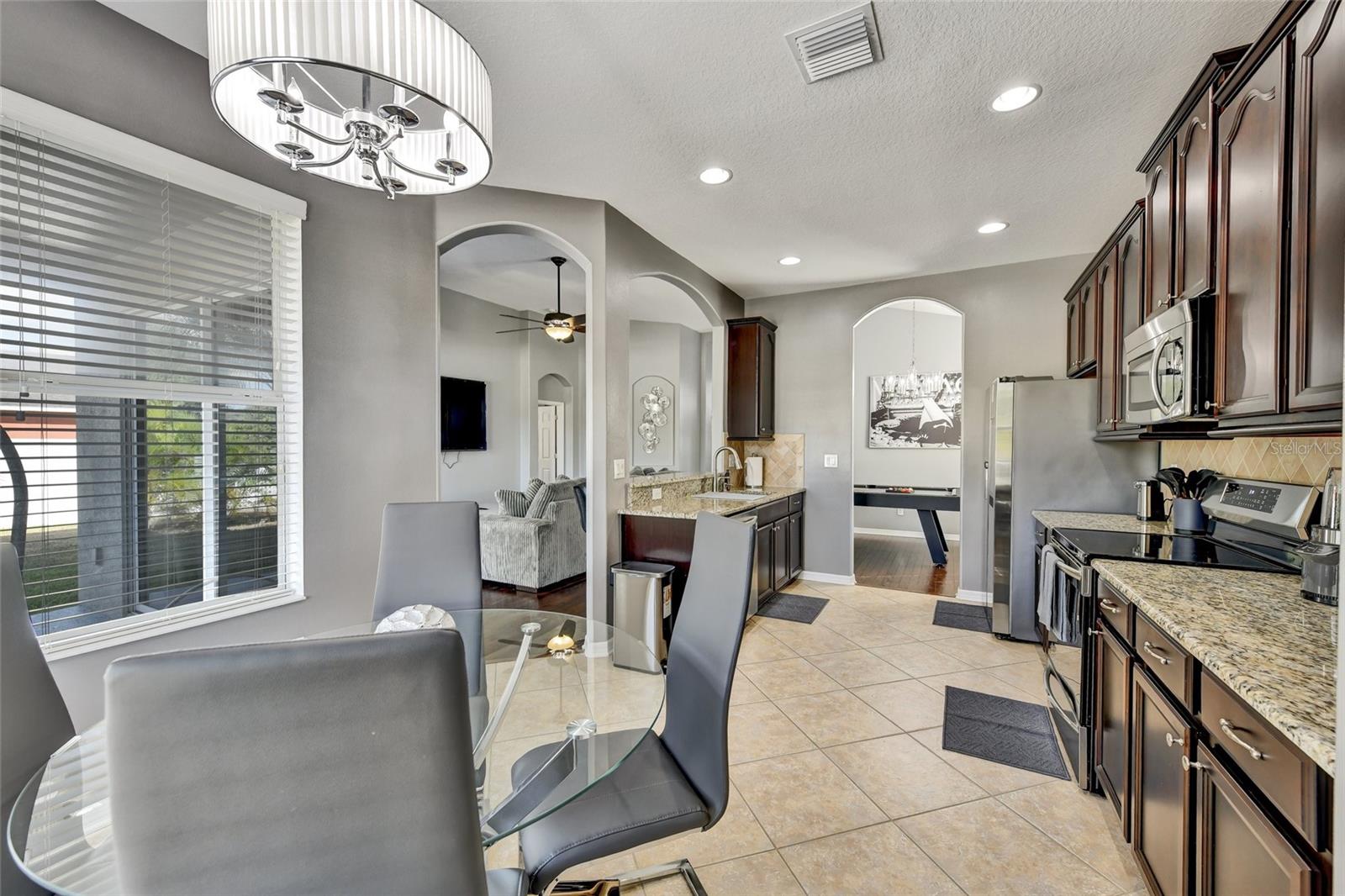 7514 Forest Mere Dr Property Photo 13