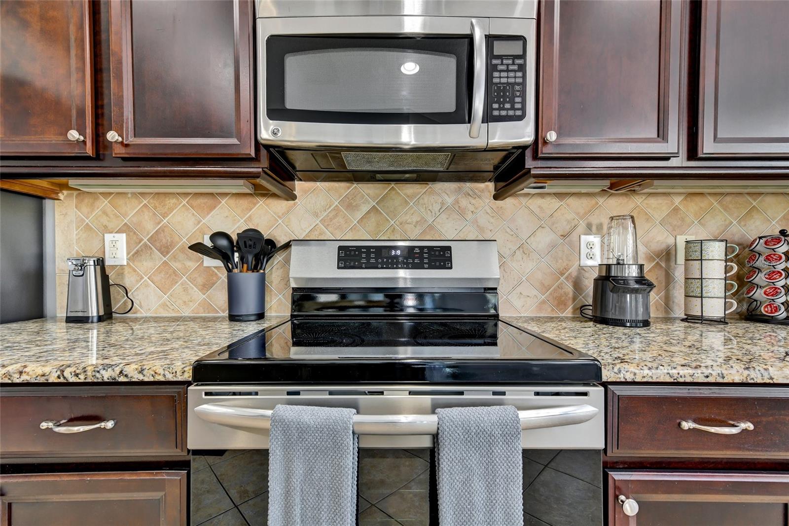 7514 Forest Mere Dr Property Photo 15
