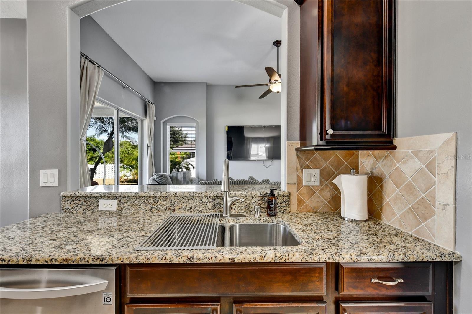 7514 Forest Mere Dr Property Photo 17