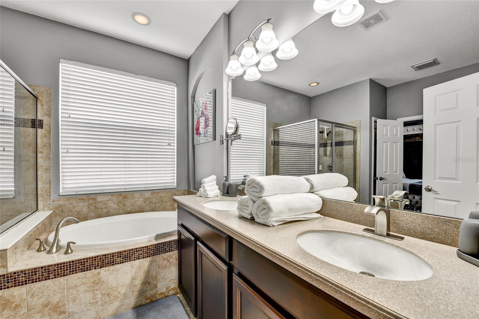 7514 Forest Mere Dr Property Photo 23