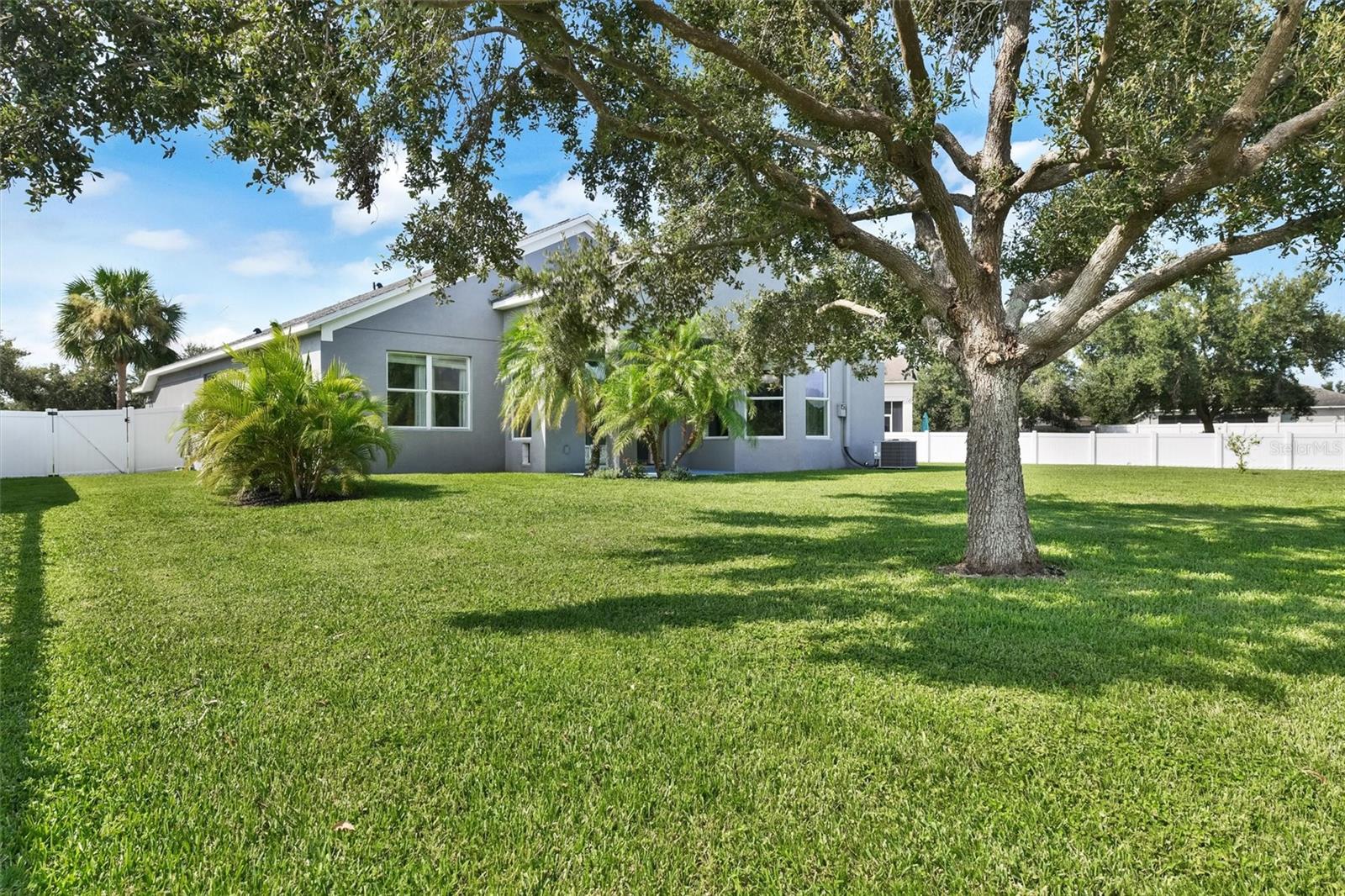 7514 Forest Mere Dr Property Photo 42
