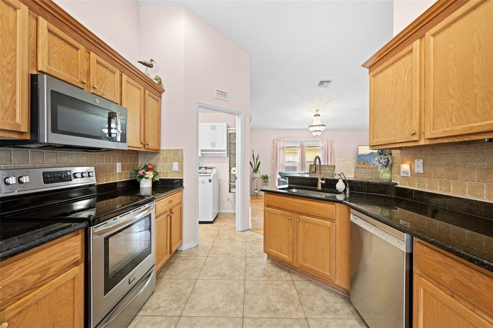 11132 Heathrow Ave Property Photo 32