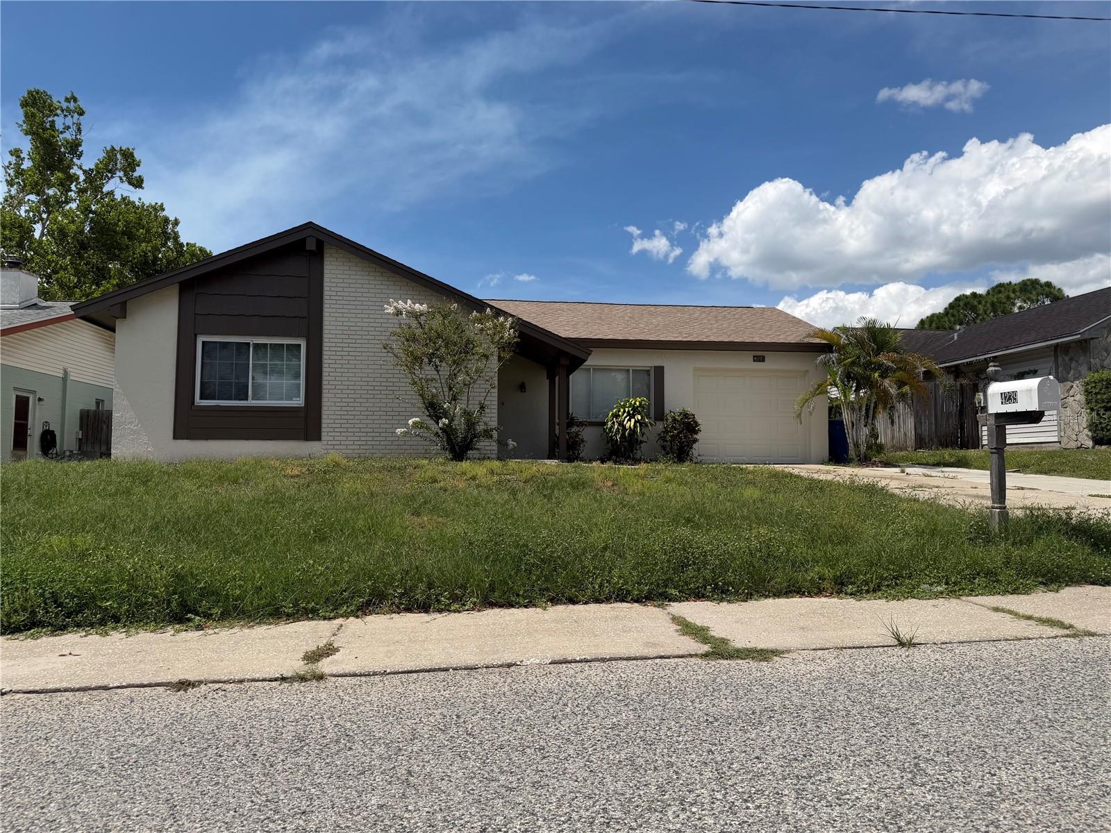 4239 Woodfield Ave Property Photo 1