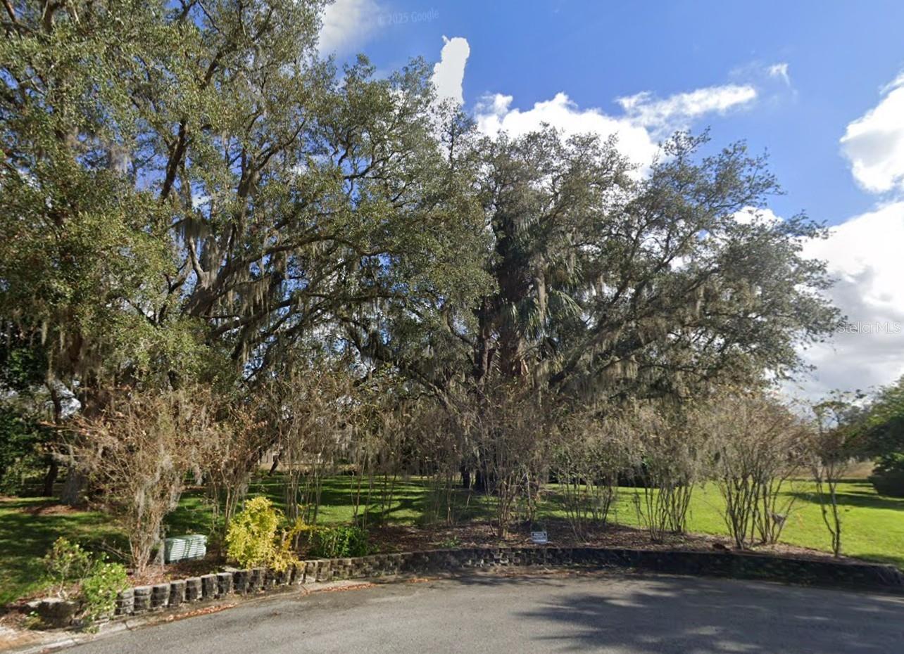 Fairway Dr Property Photo 1