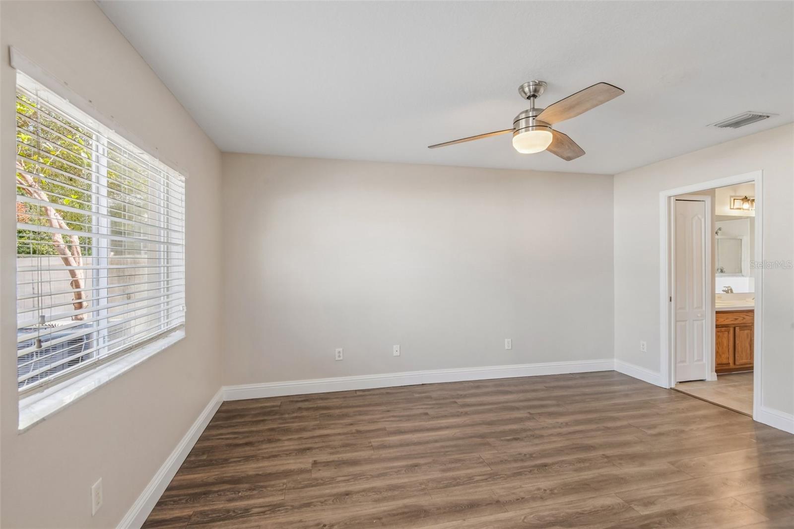 12413 Southbridge Ter Property Photo 15