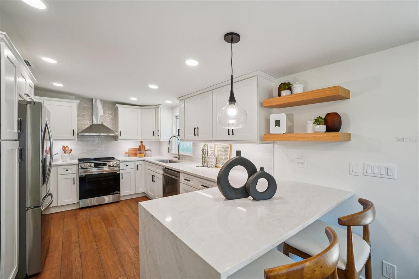 3123 W La Salle St Property Photo 6
