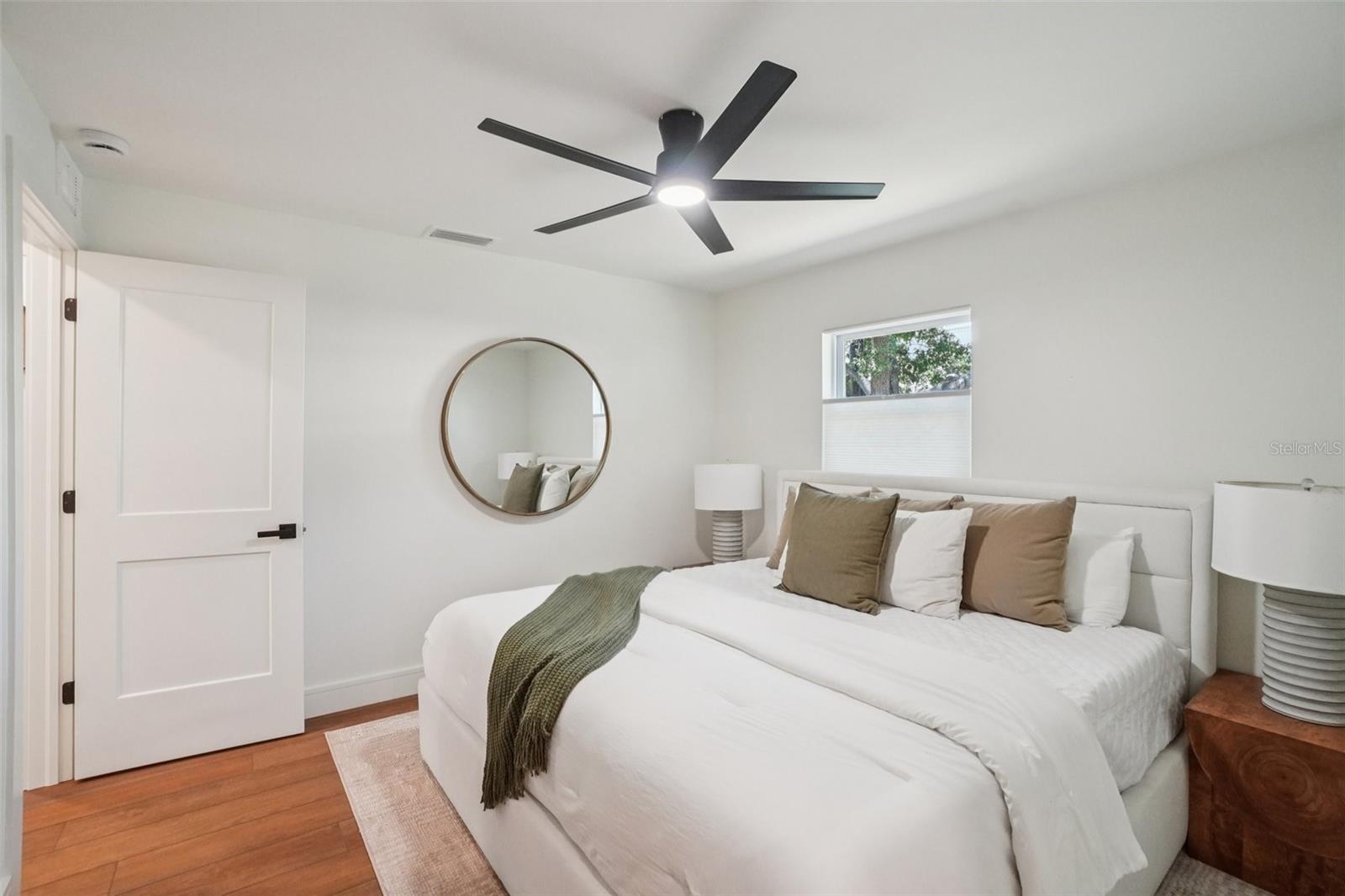 3123 W La Salle St Property Photo 18