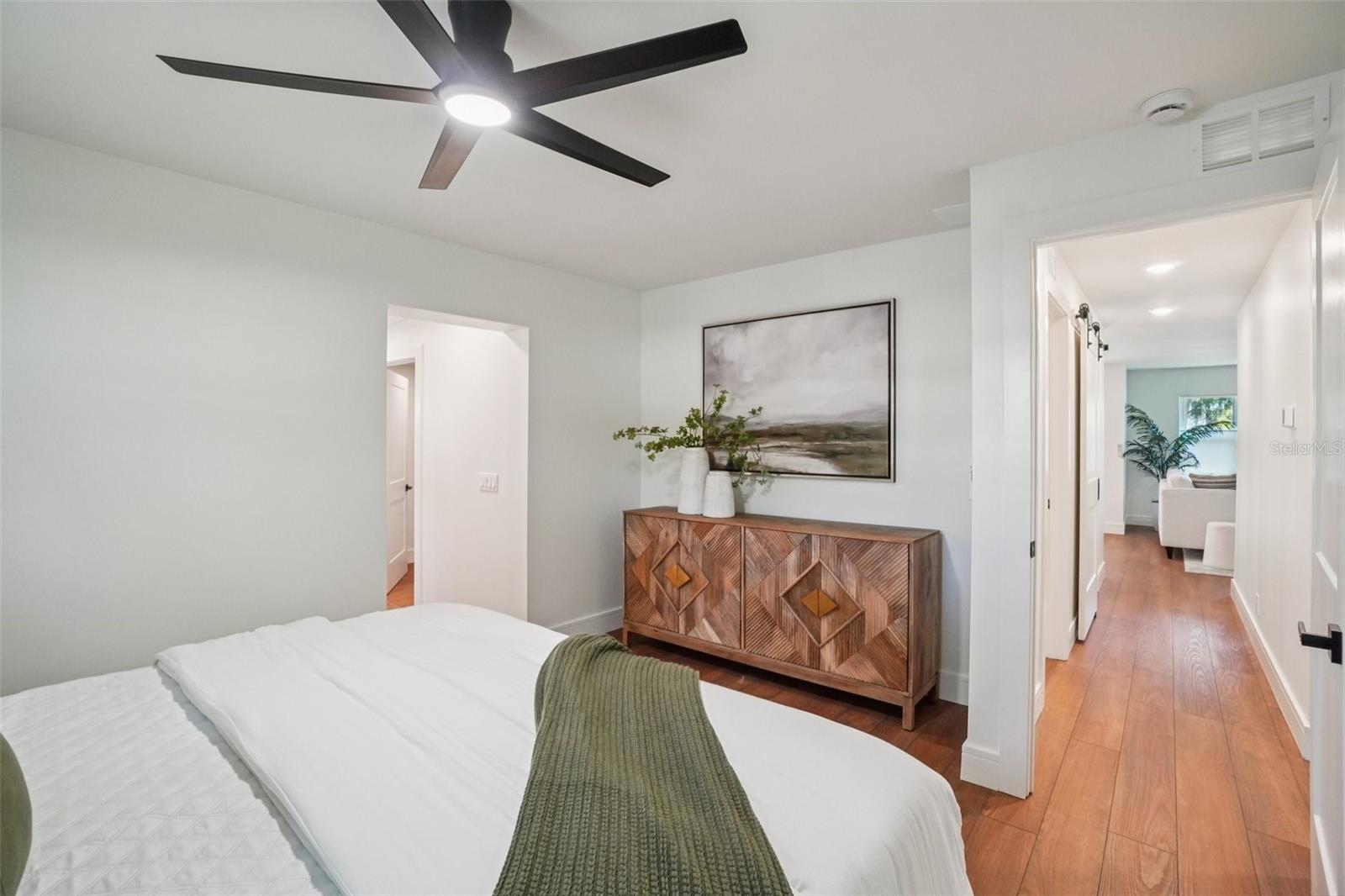 3123 W La Salle St Property Photo 19