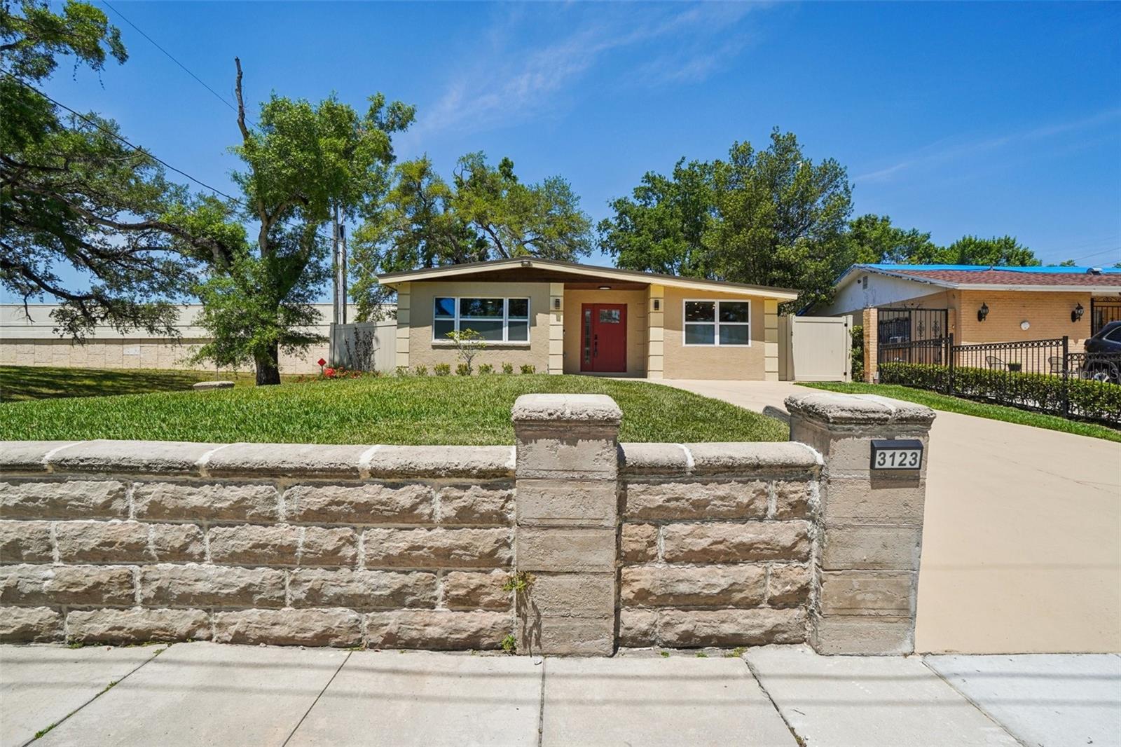 3123 W La Salle St Property Photo 41