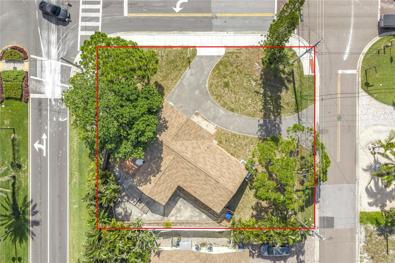 7901 Causeway Blvd S Property Photo 15