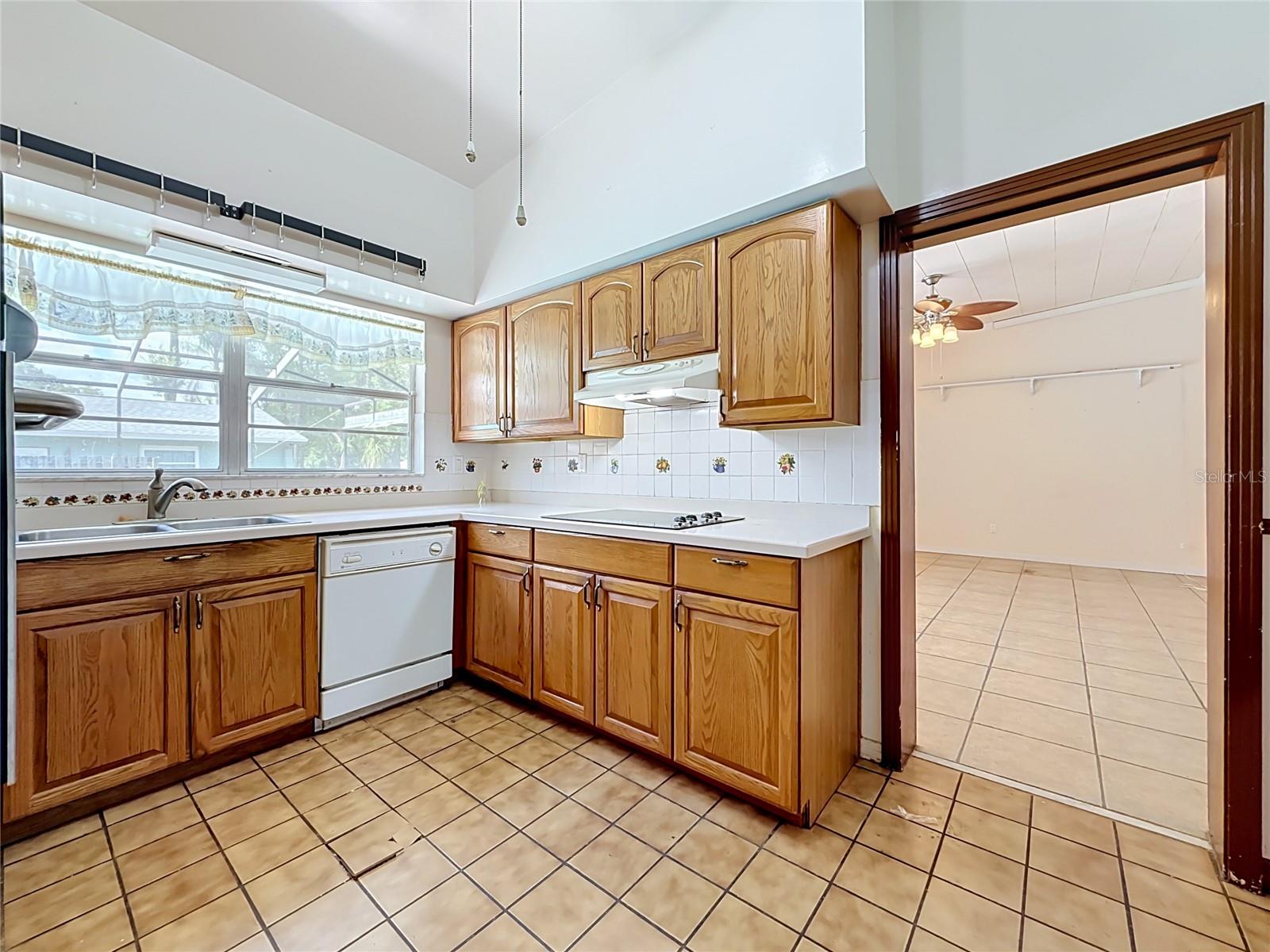 605 Courtney Dr Property Photo 14