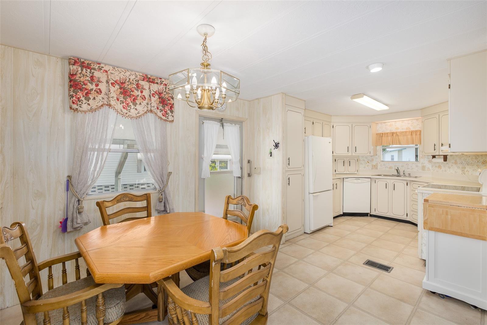 72 Cottagewood Dr #29 Property Photo 10
