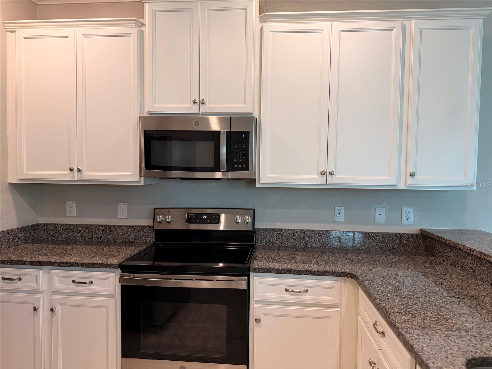 1384 White Fox Run Property Photo 13