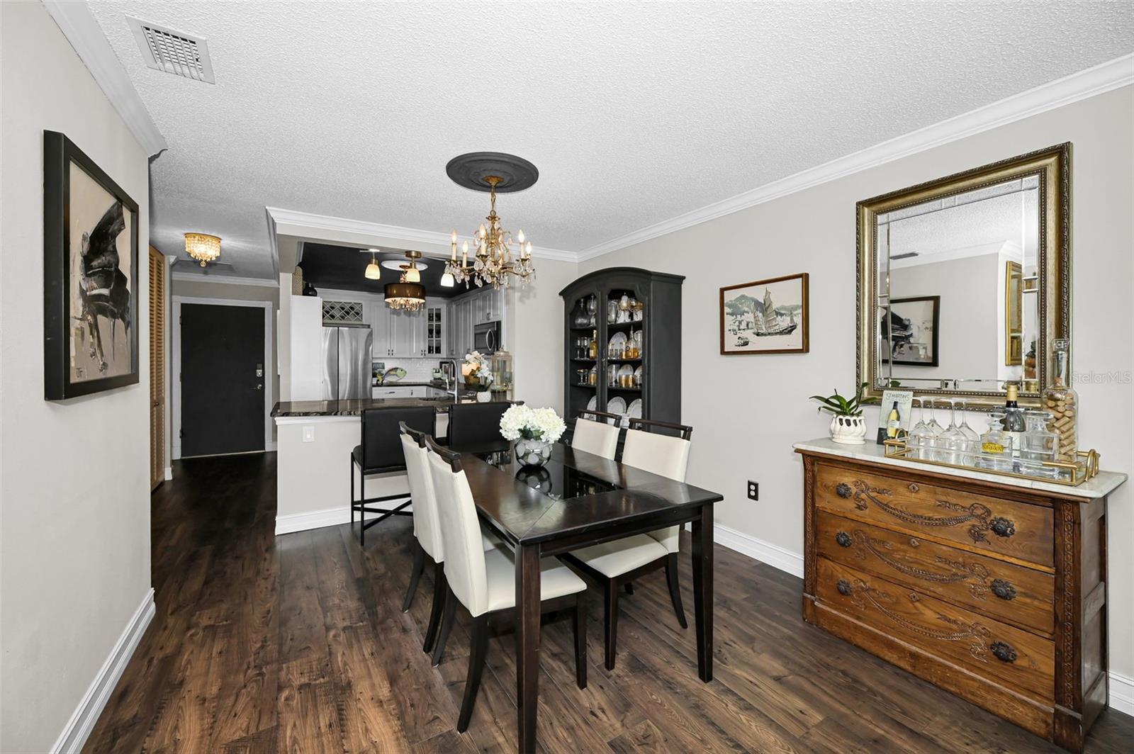 100 Bluff View Dr #211c Property Photo 13
