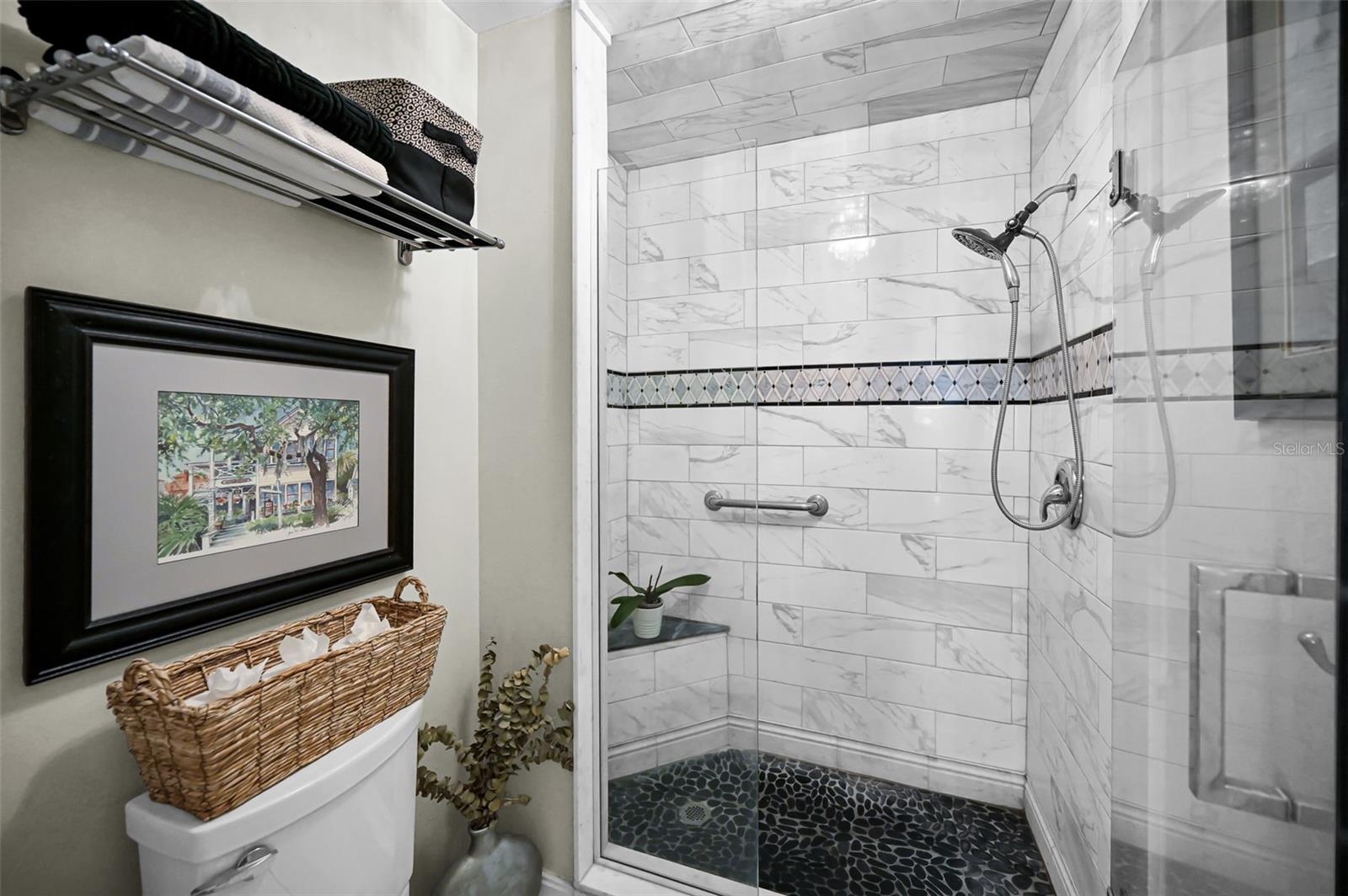 100 Bluff View Dr #211c Property Photo 34