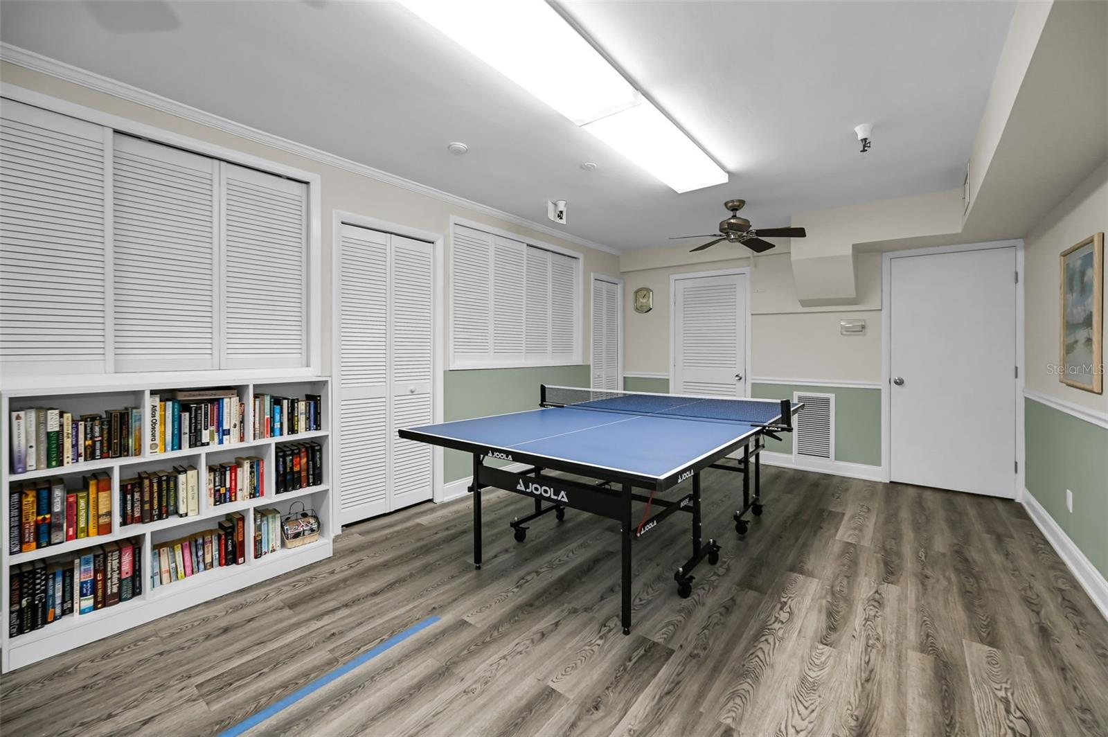 100 Bluff View Dr #211c Property Photo 40