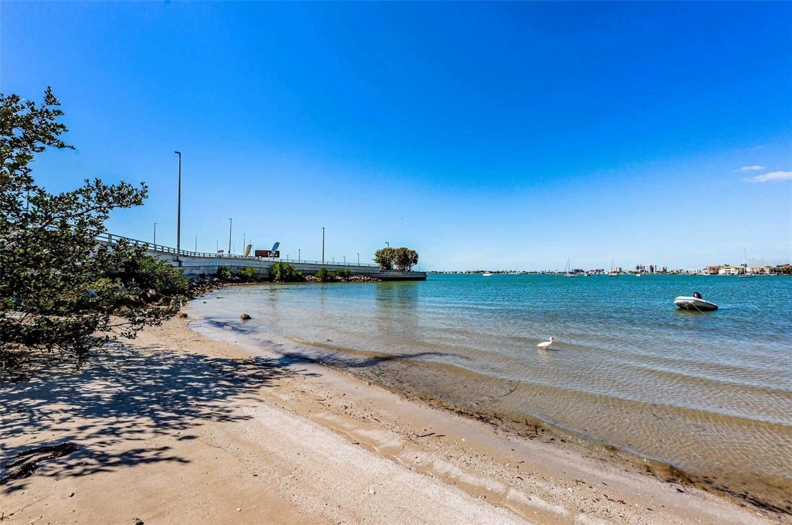 100 Bluff View Dr #211c Property Photo 63