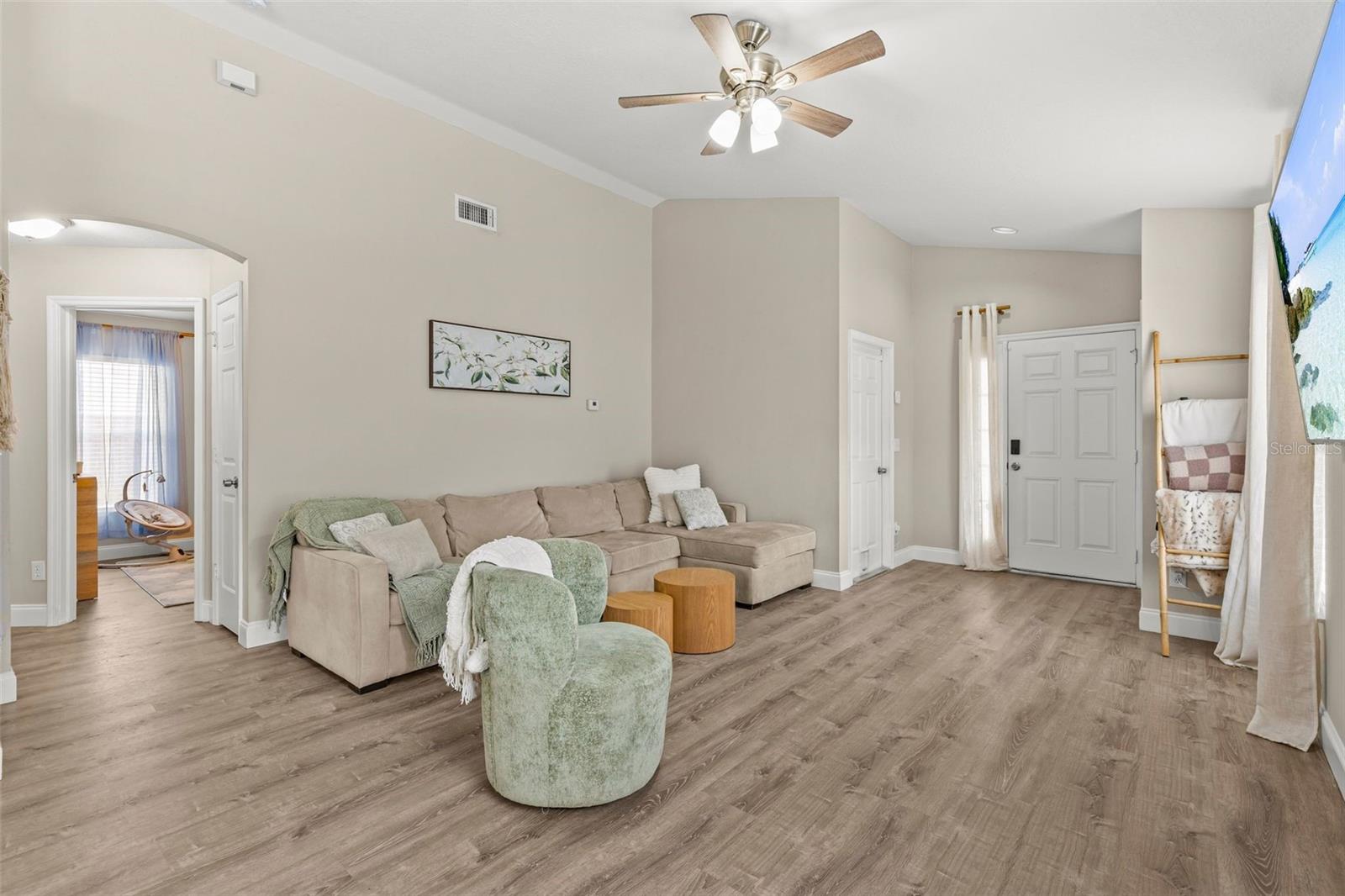10611 Lakeside Vista Dr Property Photo 4