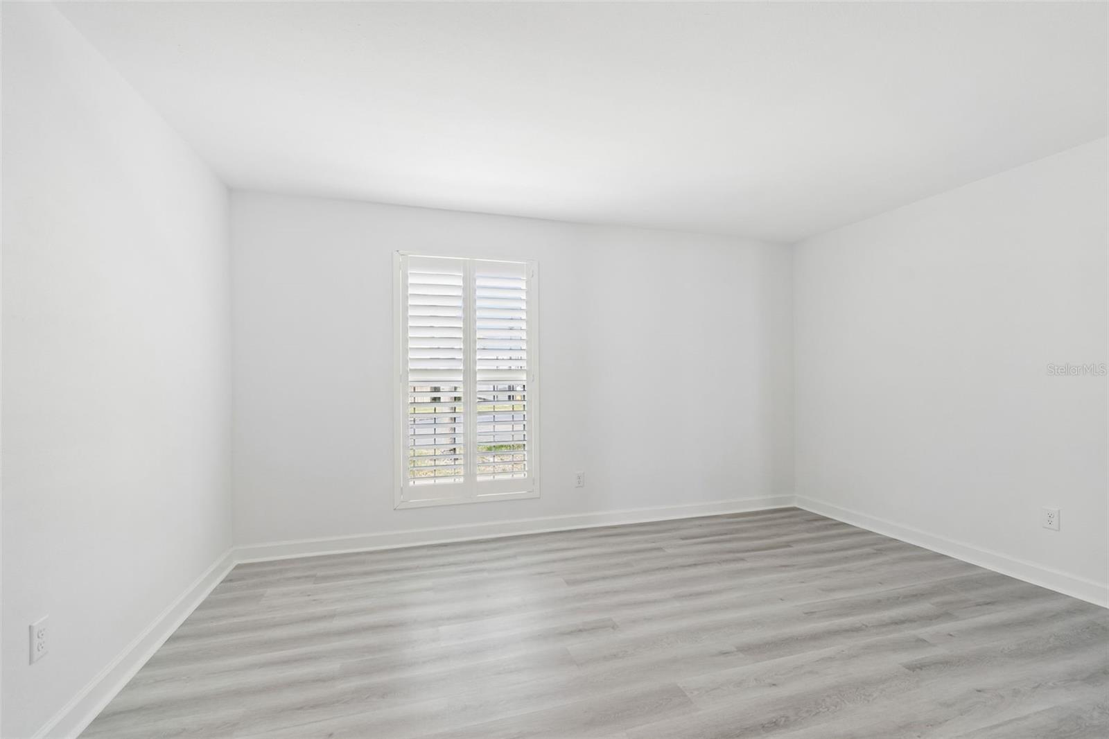 552 Plaza Seville Ct #97 Property Photo 16