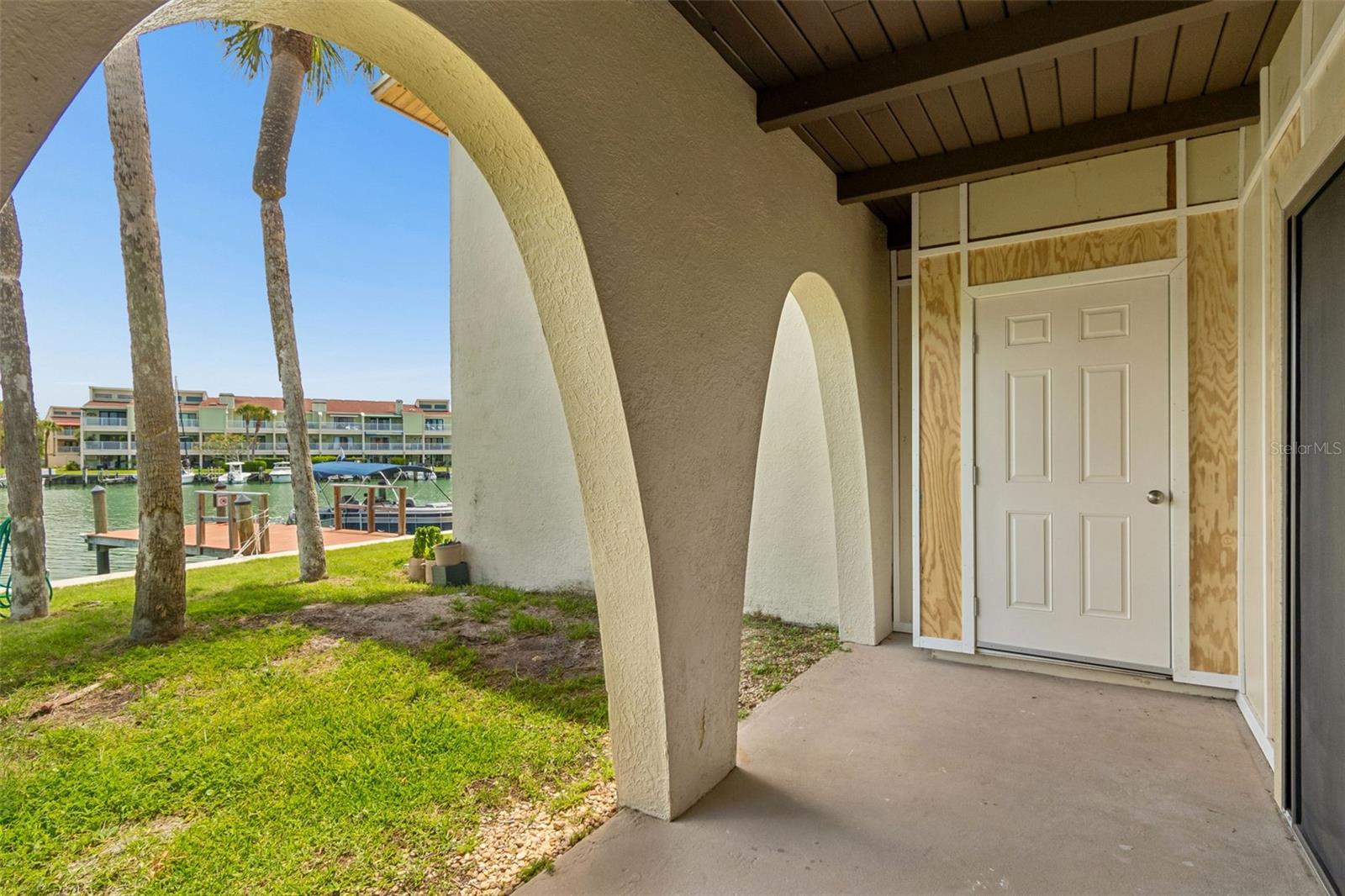 552 Plaza Seville Ct #97 Property Photo 23