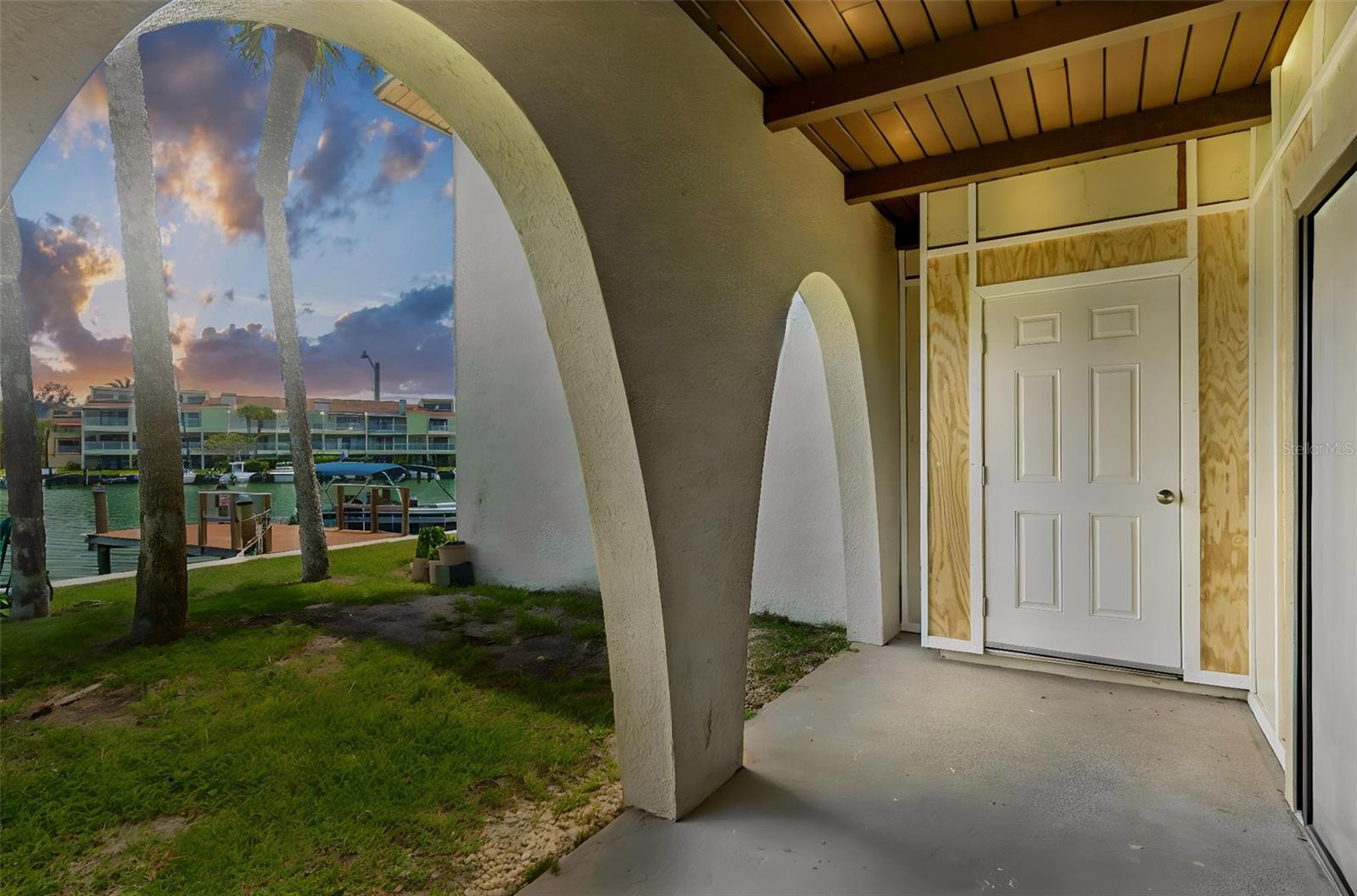552 Plaza Seville Ct #97 Property Photo 25