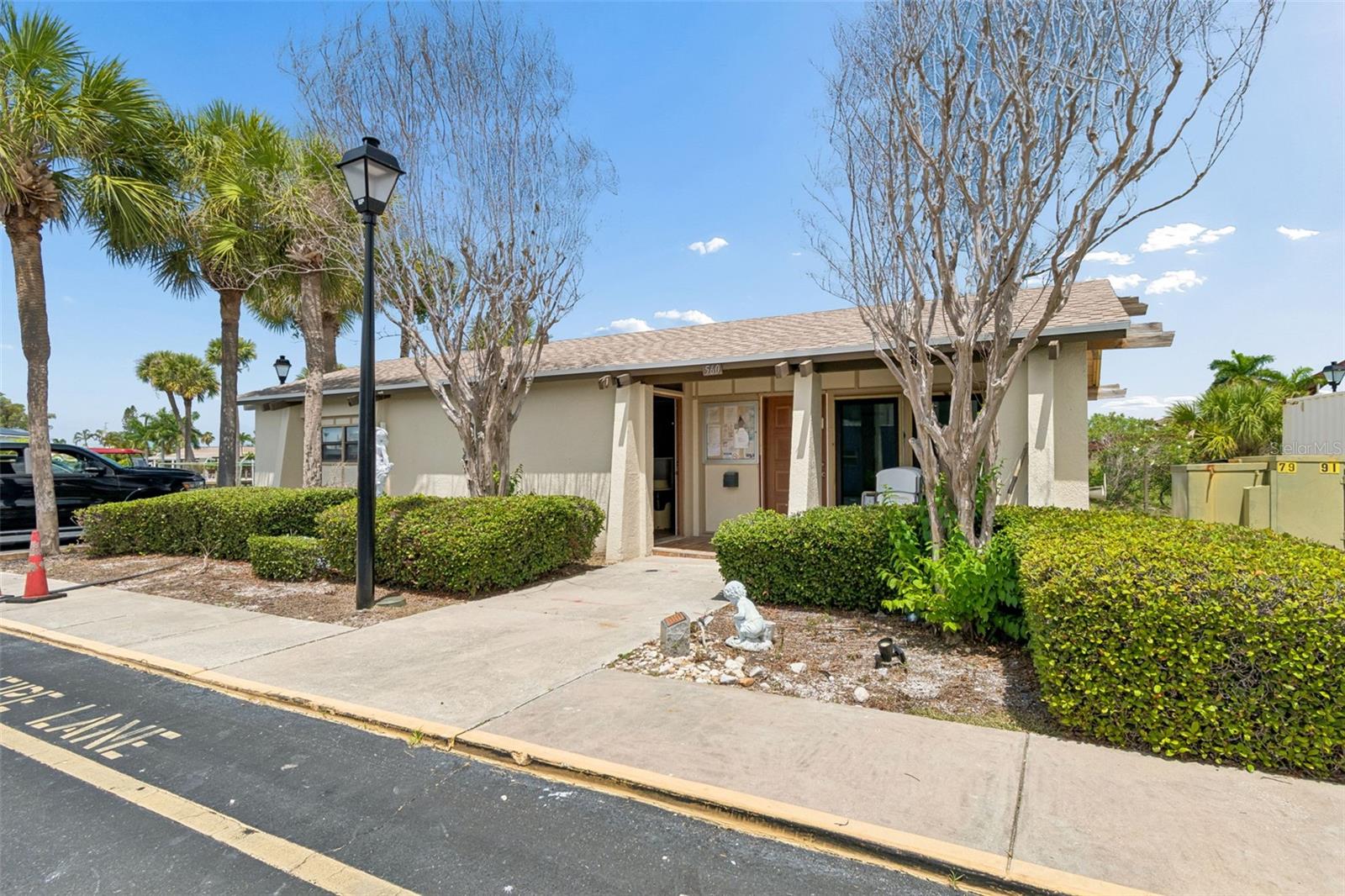 552 Plaza Seville Ct #97 Property Photo 30