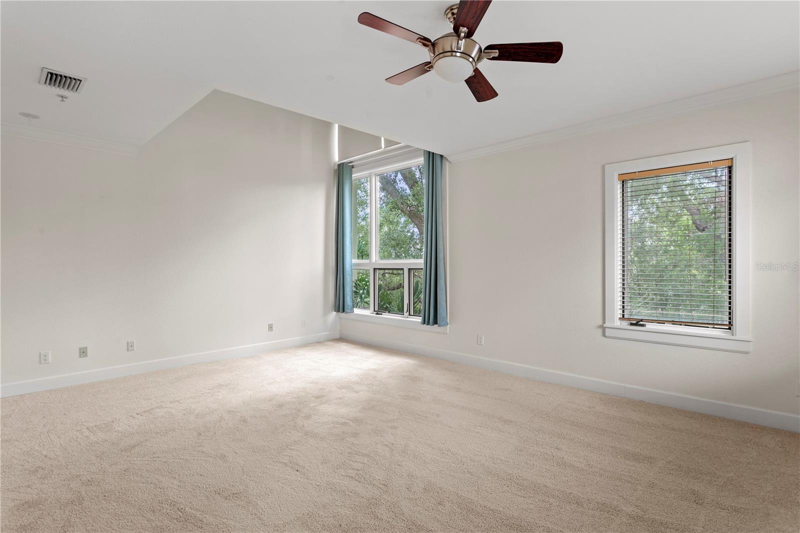 512 S Glen Ave Property Photo 8