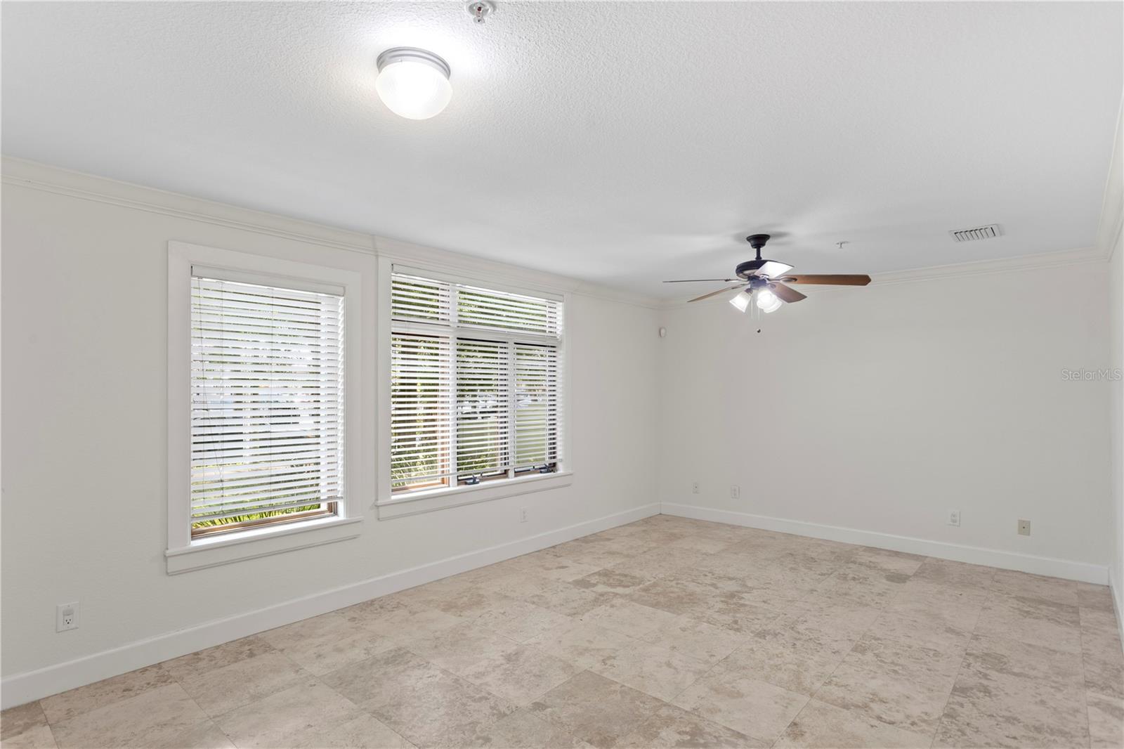 512 S Glen Ave Property Photo 10