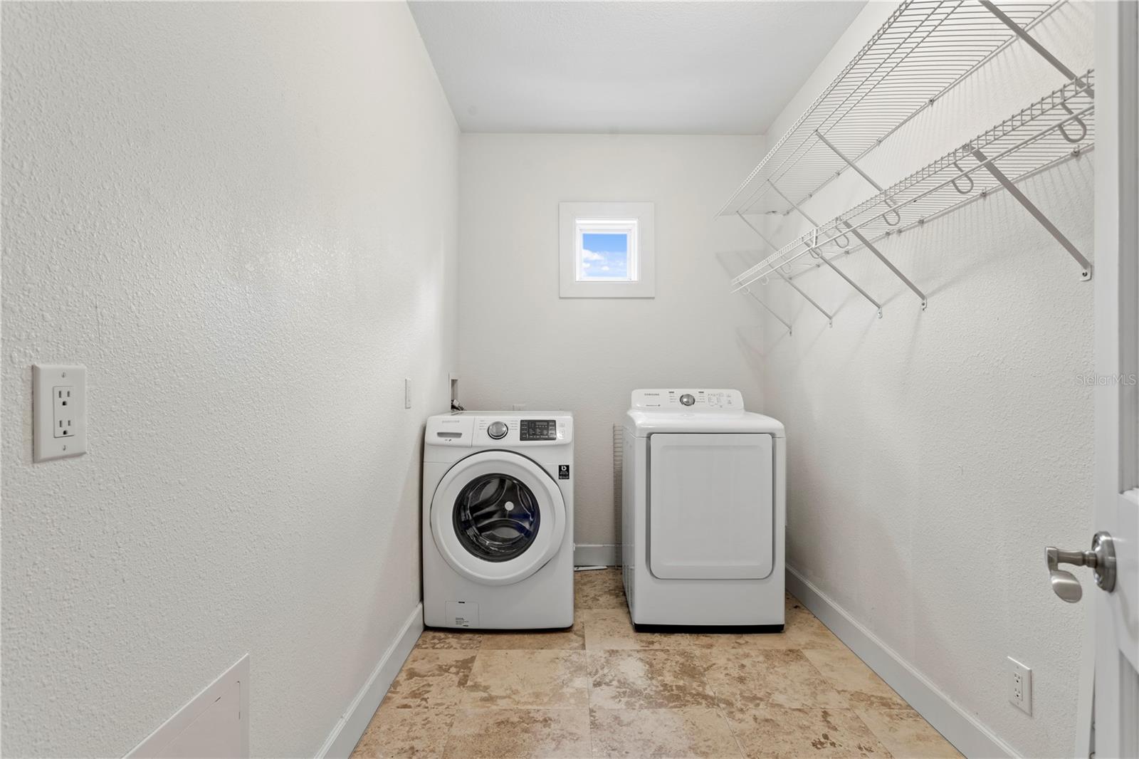 512 S Glen Ave Property Photo 39