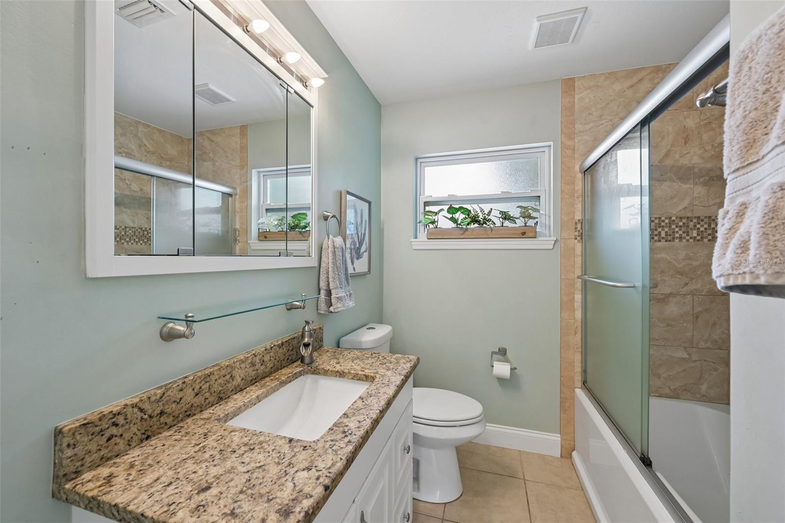 5005 Bee Ridge Rd Property Photo 13