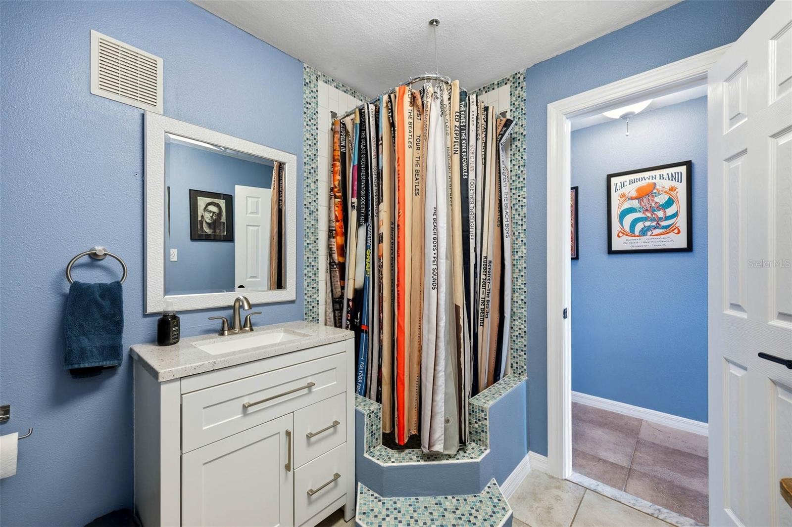 2395 Hanover Dr Property Photo 22