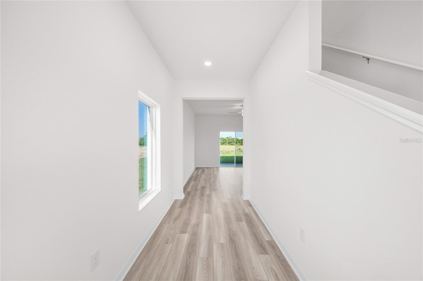 1208 Wahneta Ct Property Photo 5
