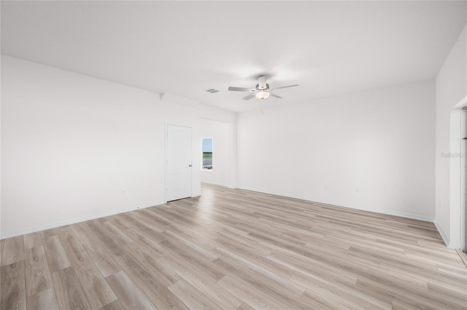 1208 Wahneta Ct Property Photo 6