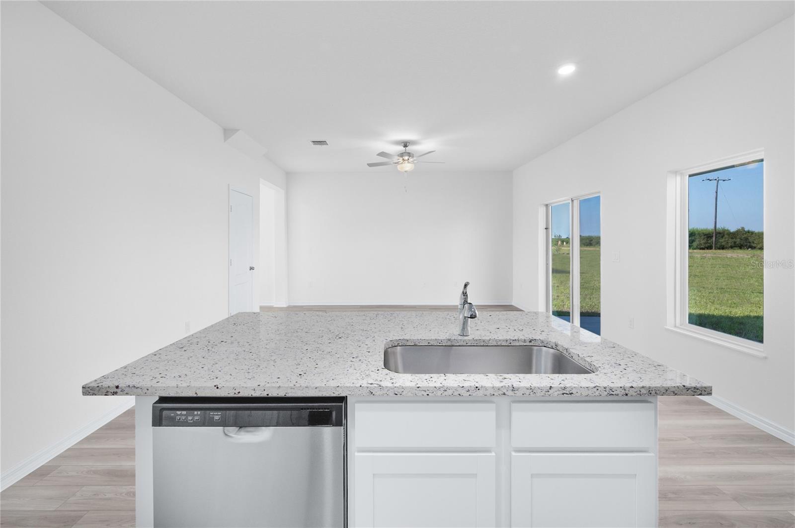 1208 Wahneta Ct Property Photo 9