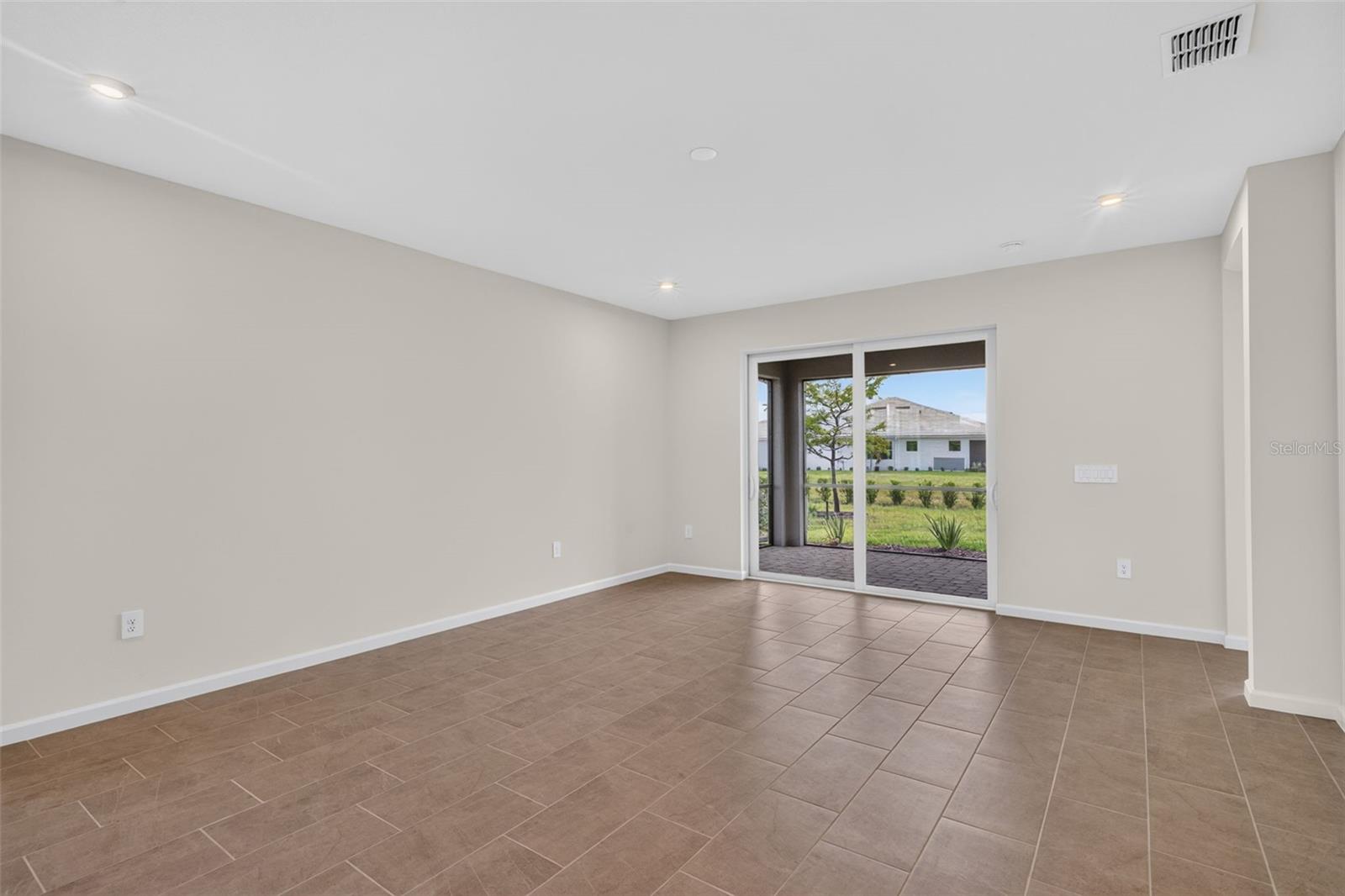 18476 Green Garden Ct Property Photo 17