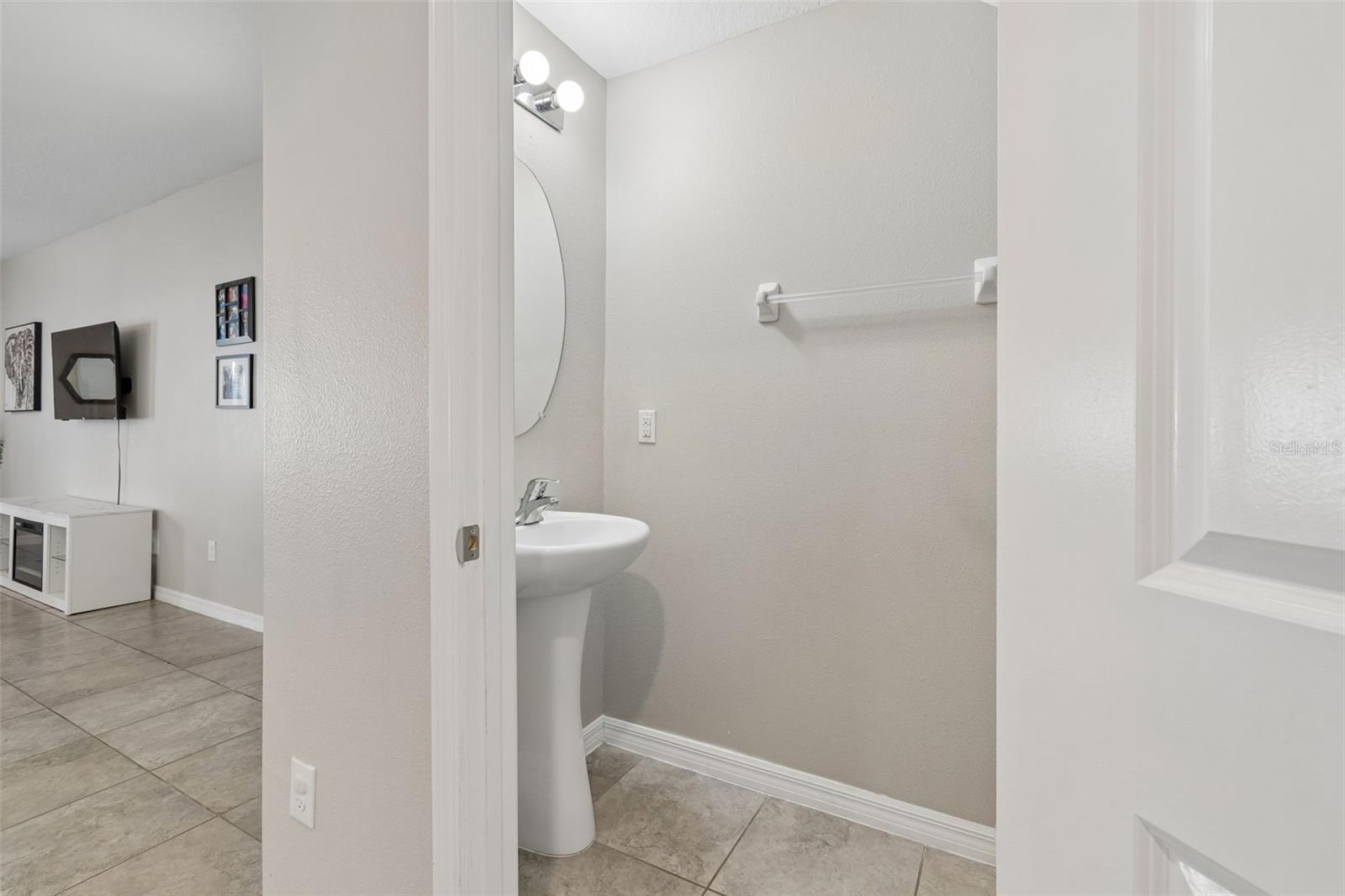 13917 Arbor Pines Dr Property Photo 7