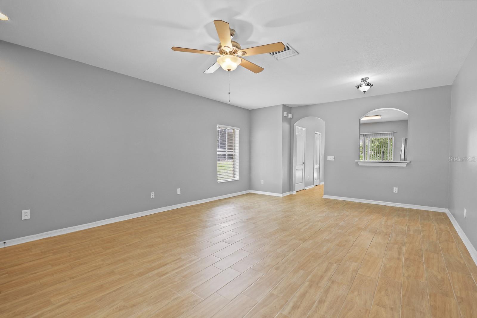 5879 Fishhawk Ridge Dr Property Photo 4