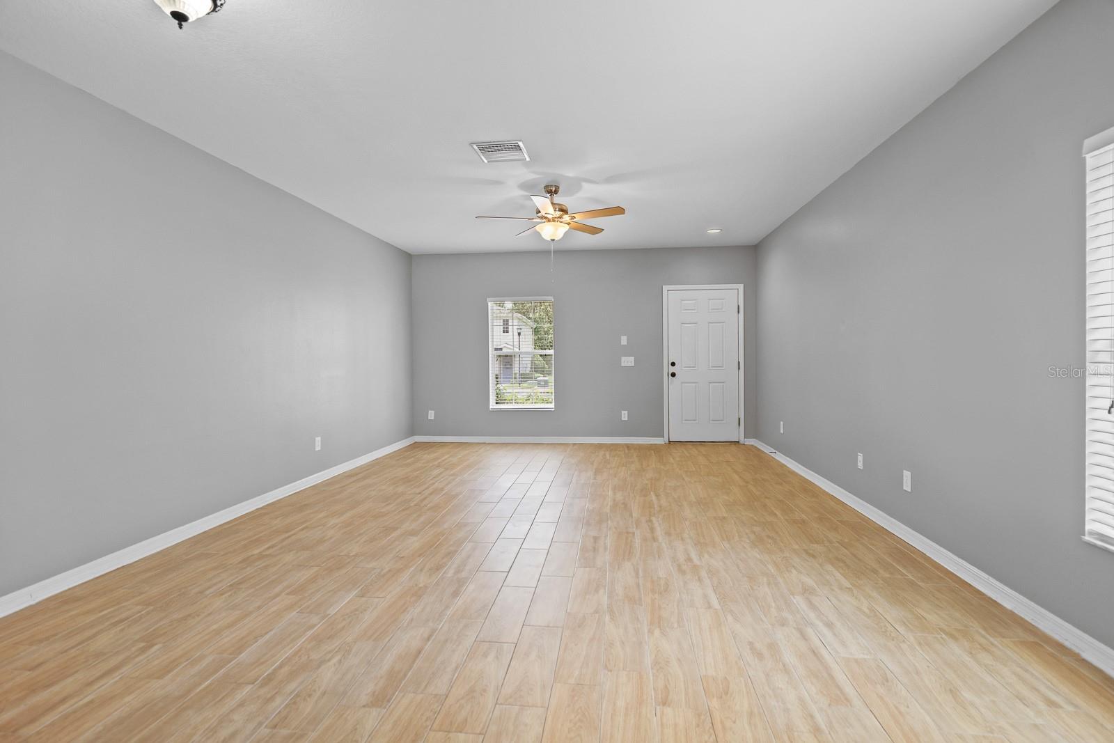 5879 Fishhawk Ridge Dr Property Photo 5