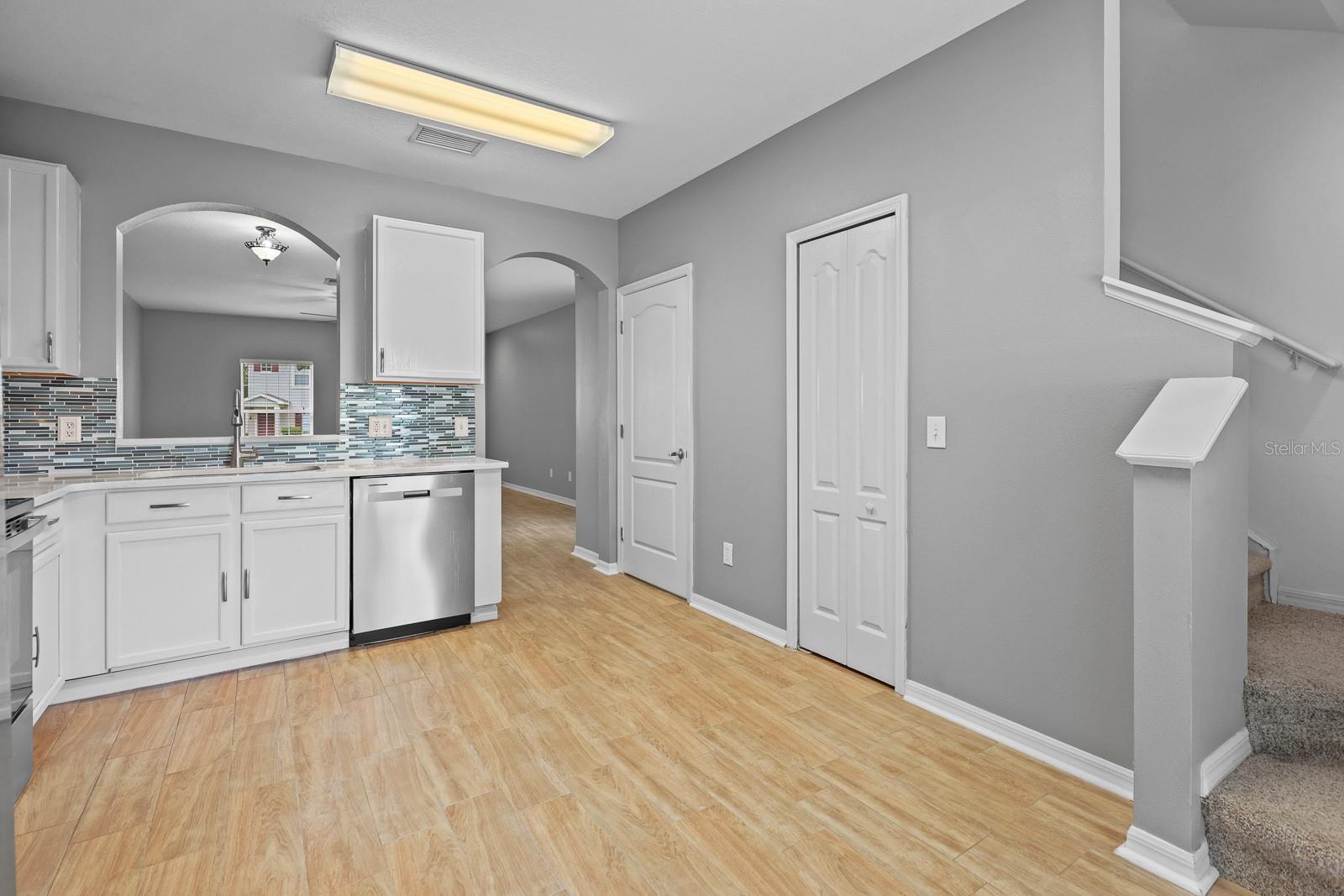 5879 Fishhawk Ridge Dr Property Photo 7
