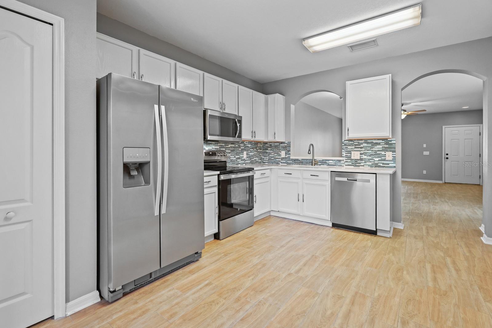 5879 Fishhawk Ridge Dr Property Photo 8