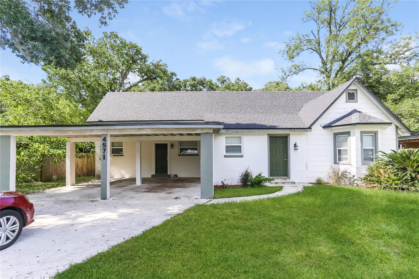 4571 Park St Property Photo 1